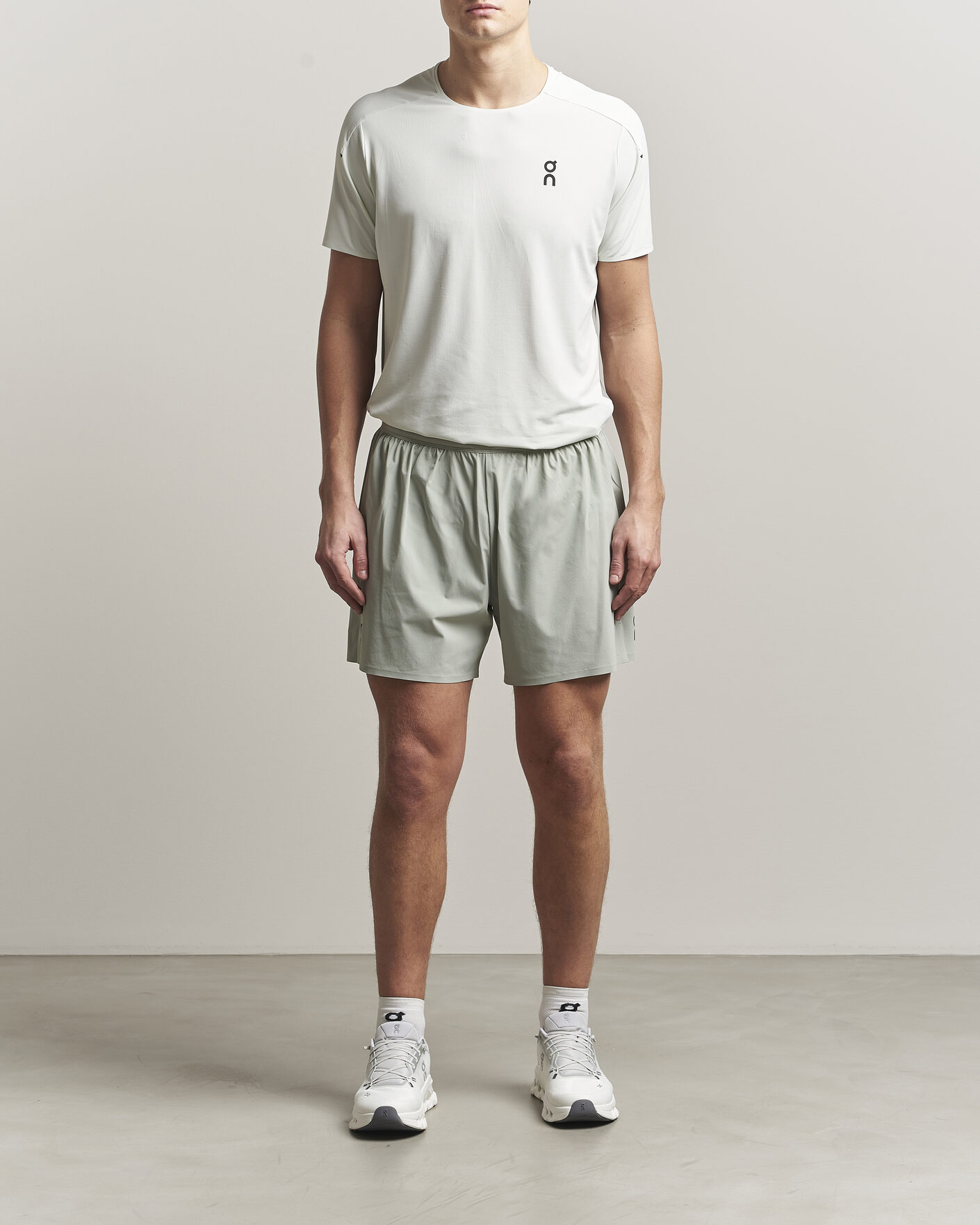 Homme | Shorts | On | 5 Inch Performance Shorts Tin