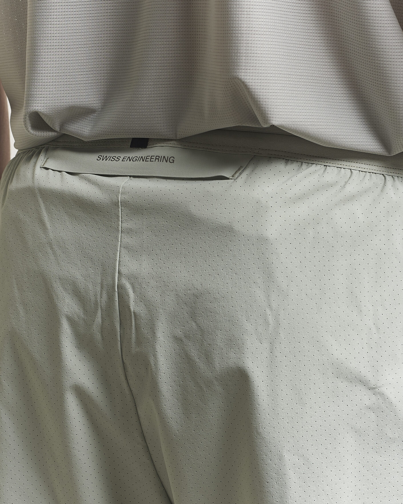 Homme | Shorts | On | 5 Inch Performance Shorts Tin