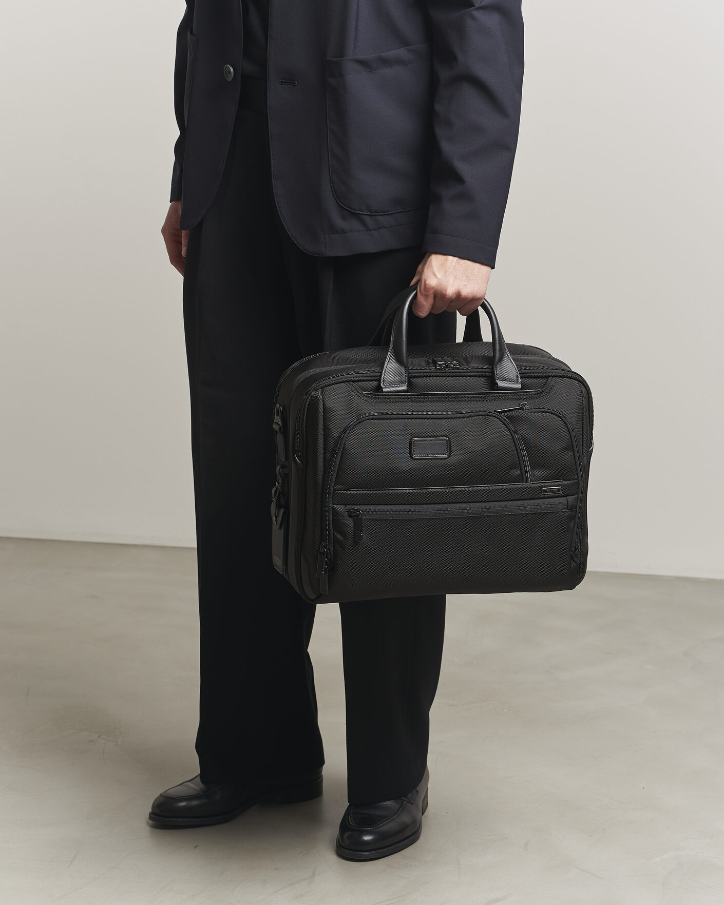 Homme | Sacs | TUMI | Alpha 4 Expandable Medium Briefcase Black