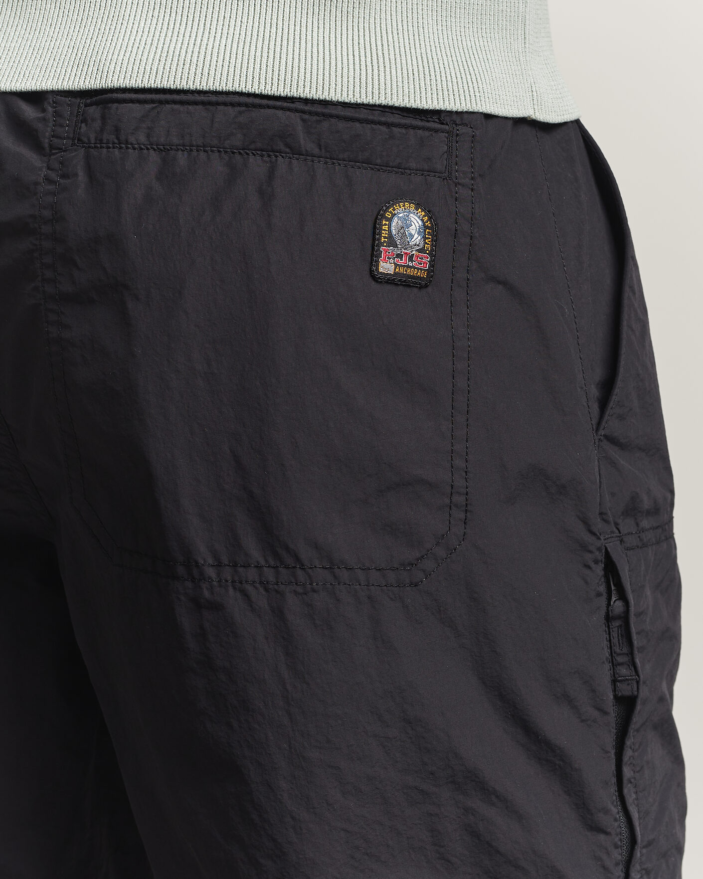 Homme | Pantalons | Parajumpers | Lovel Smash Peached Nylon Pants Black