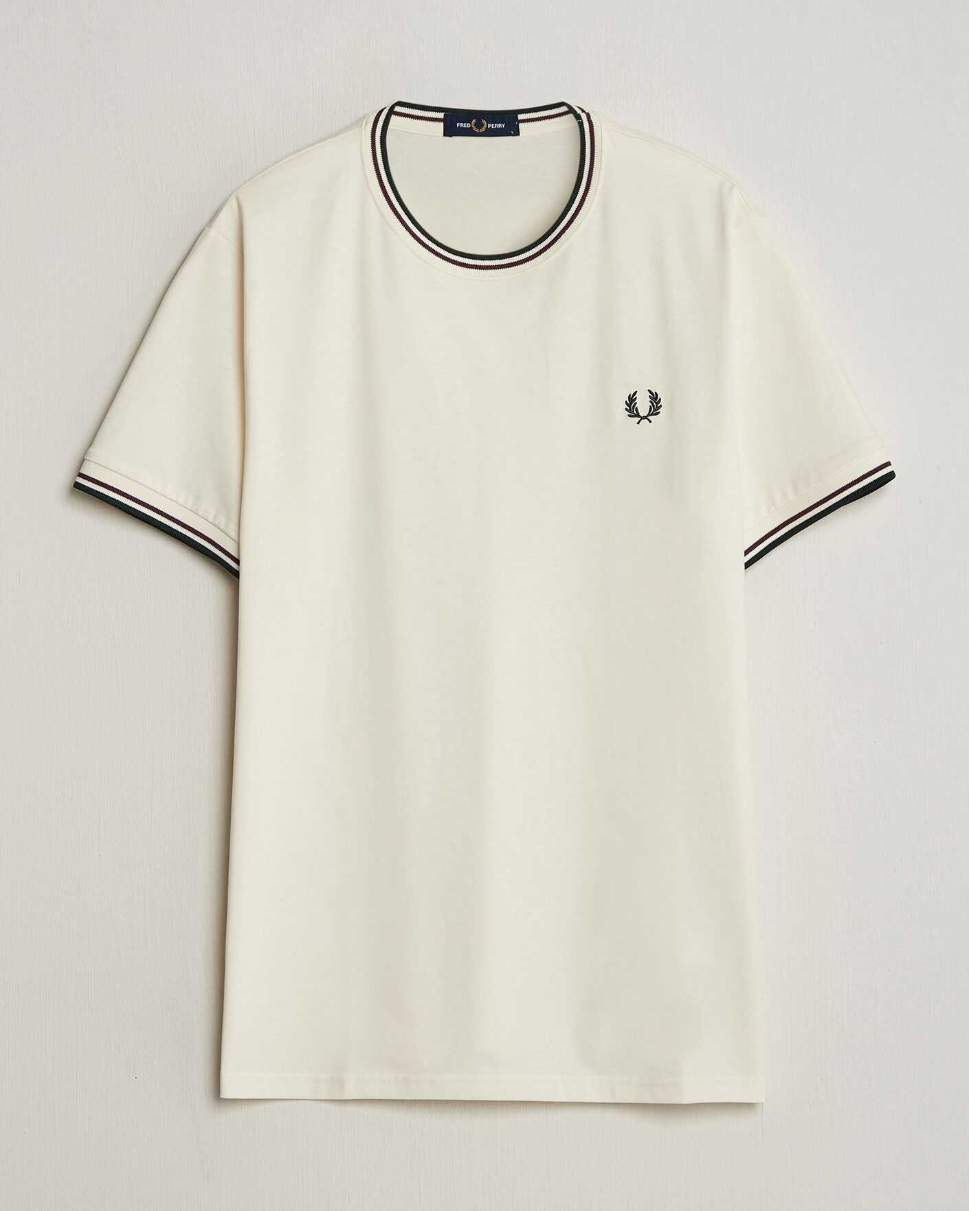 Homme | T-shirts | Fred Perry | Twin Tipped T-Shirt Ecru