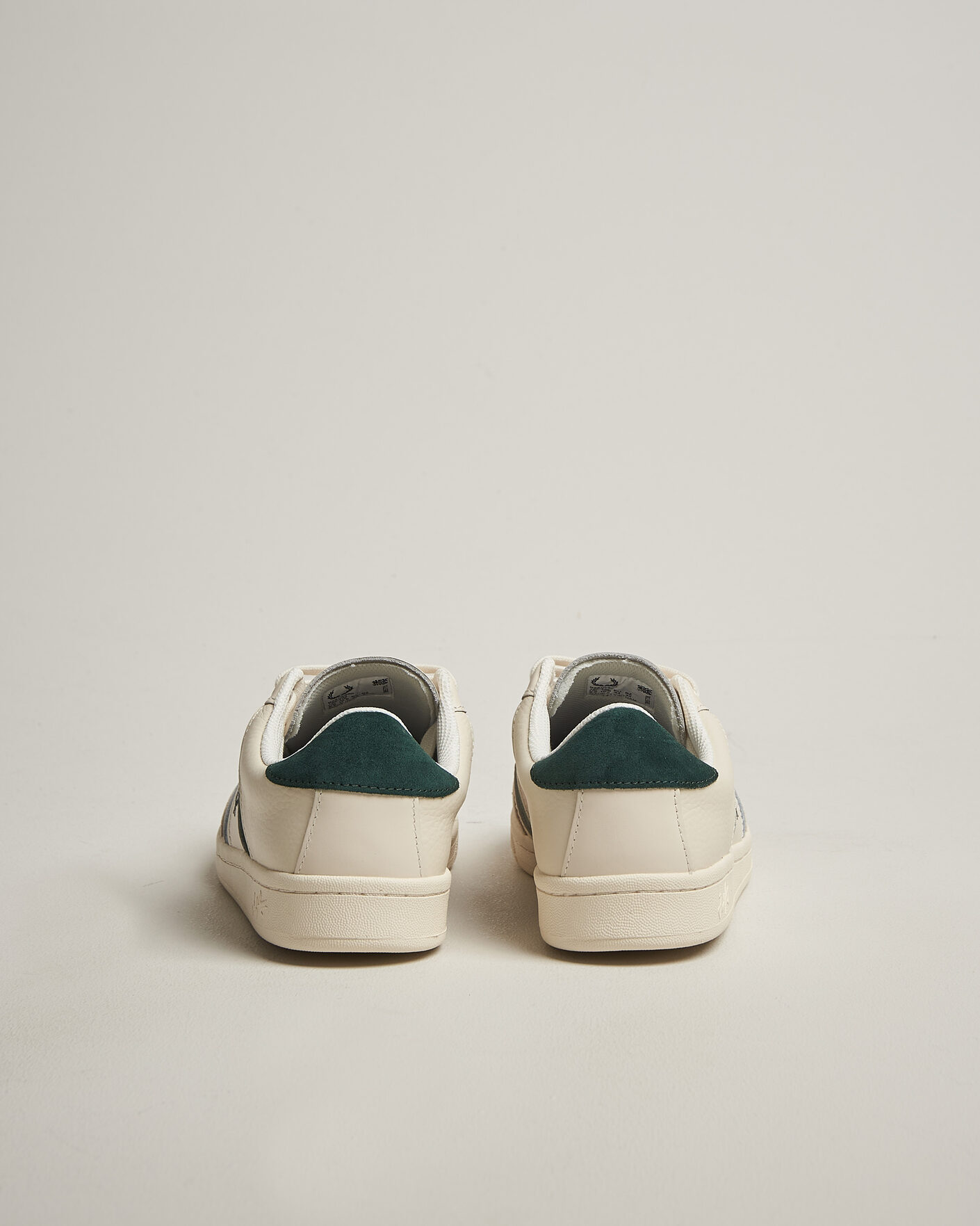 Homme | Baskets | Fred Perry | B725 Leather/Suede Sneaker Ecru