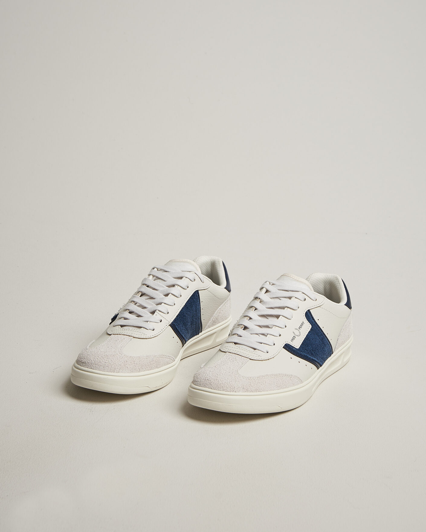 Homme | Baskets | Fred Perry | B4 Leather/Suede Sneaker Porcelain/Navy