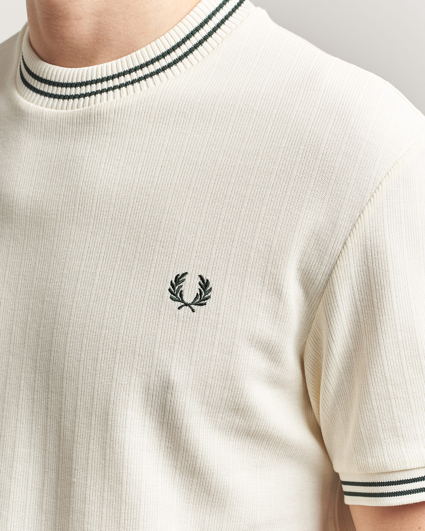 Homme | T-shirts | Fred Perry | Rib Knitted T-Shirt Ecru