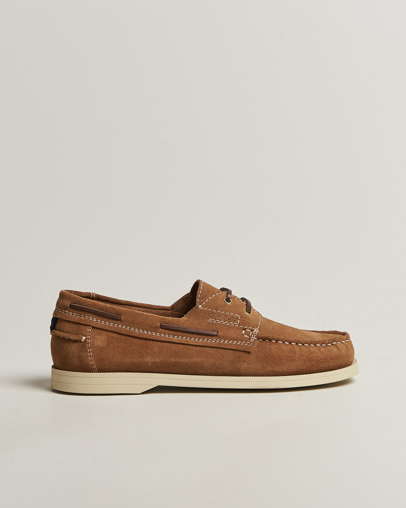 Homme | Chaussures Bateau | Gant | Yardport Suede Boat Shoe Warm Sand