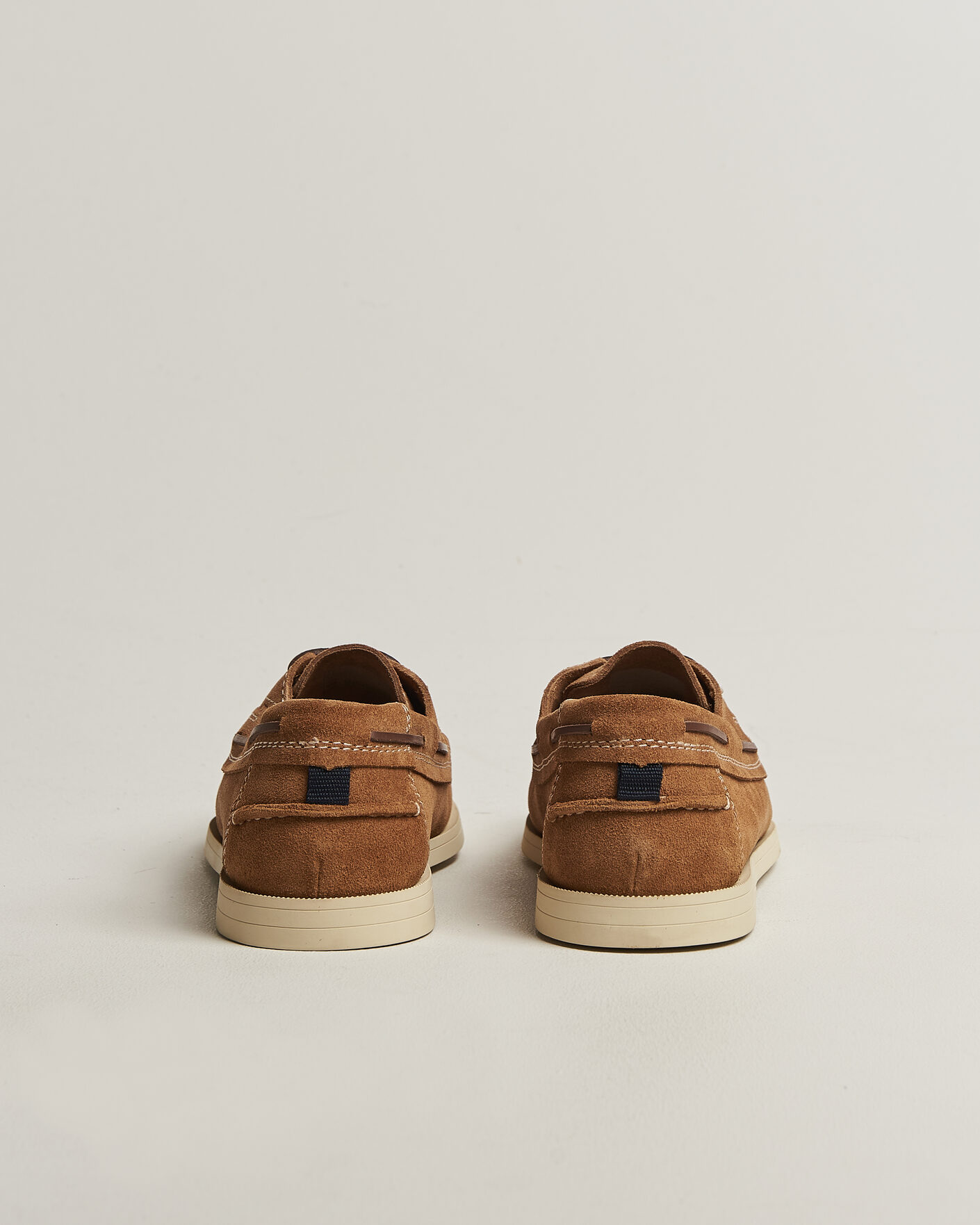 Homme | Chaussures Bateau | Gant | Yardport Suede Boat Shoe Warm Sand
