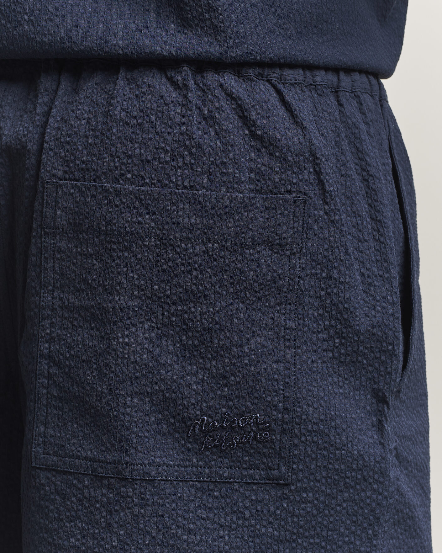 Homme | Shorts | Maison Kitsuné | Seersucker Drawstring Shorts Navy