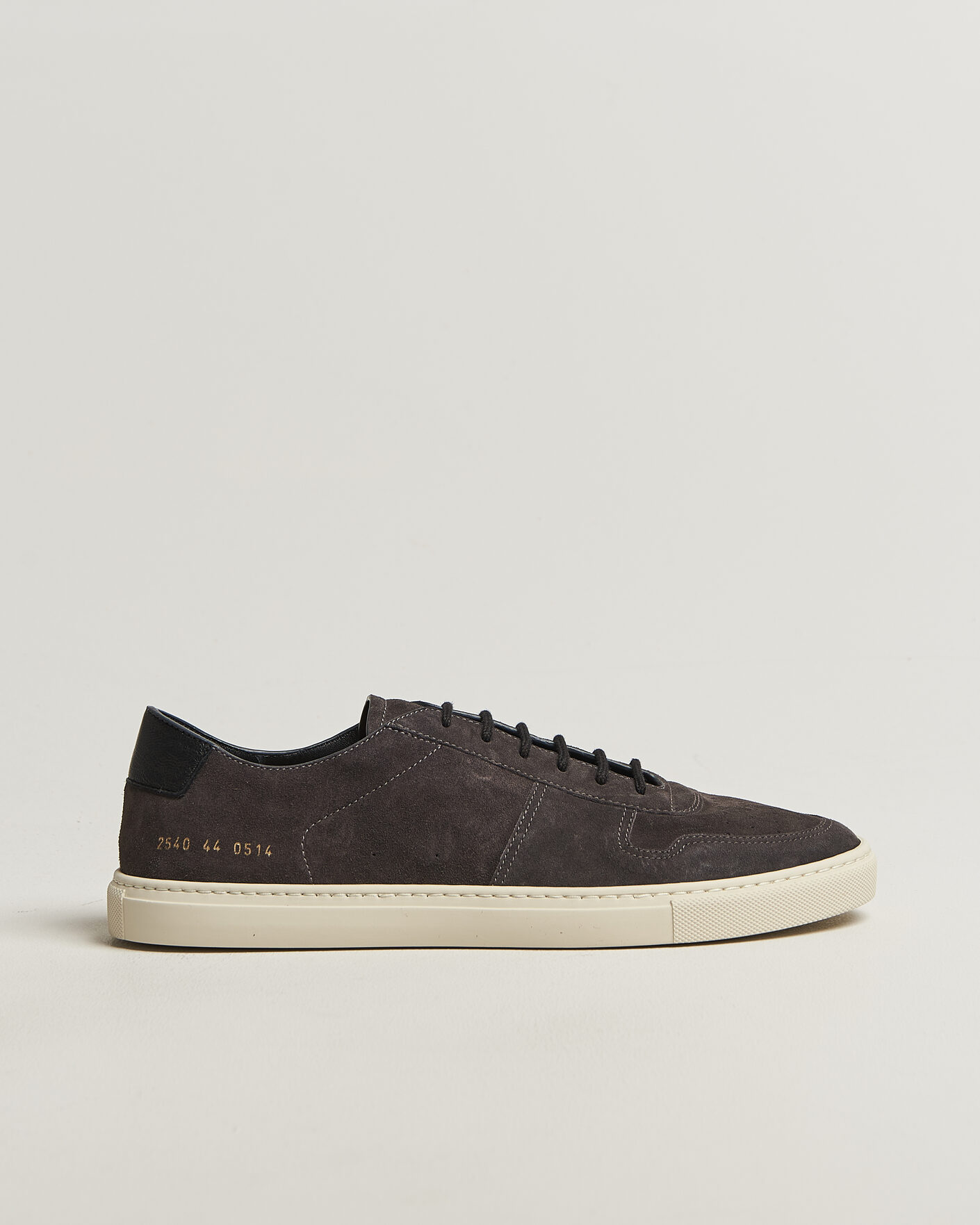 Homme | Baskets | Common Projects | BBall Slim Deconstructed Suede Sneaker Off Black