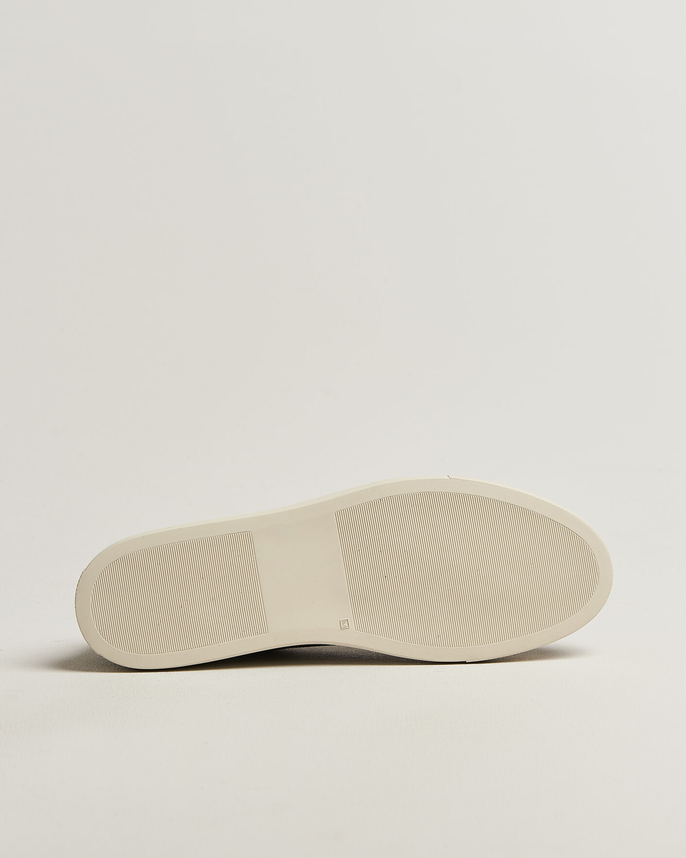 Homme | Baskets | Common Projects | BBall Slim Deconstructed Suede Sneaker Off Black