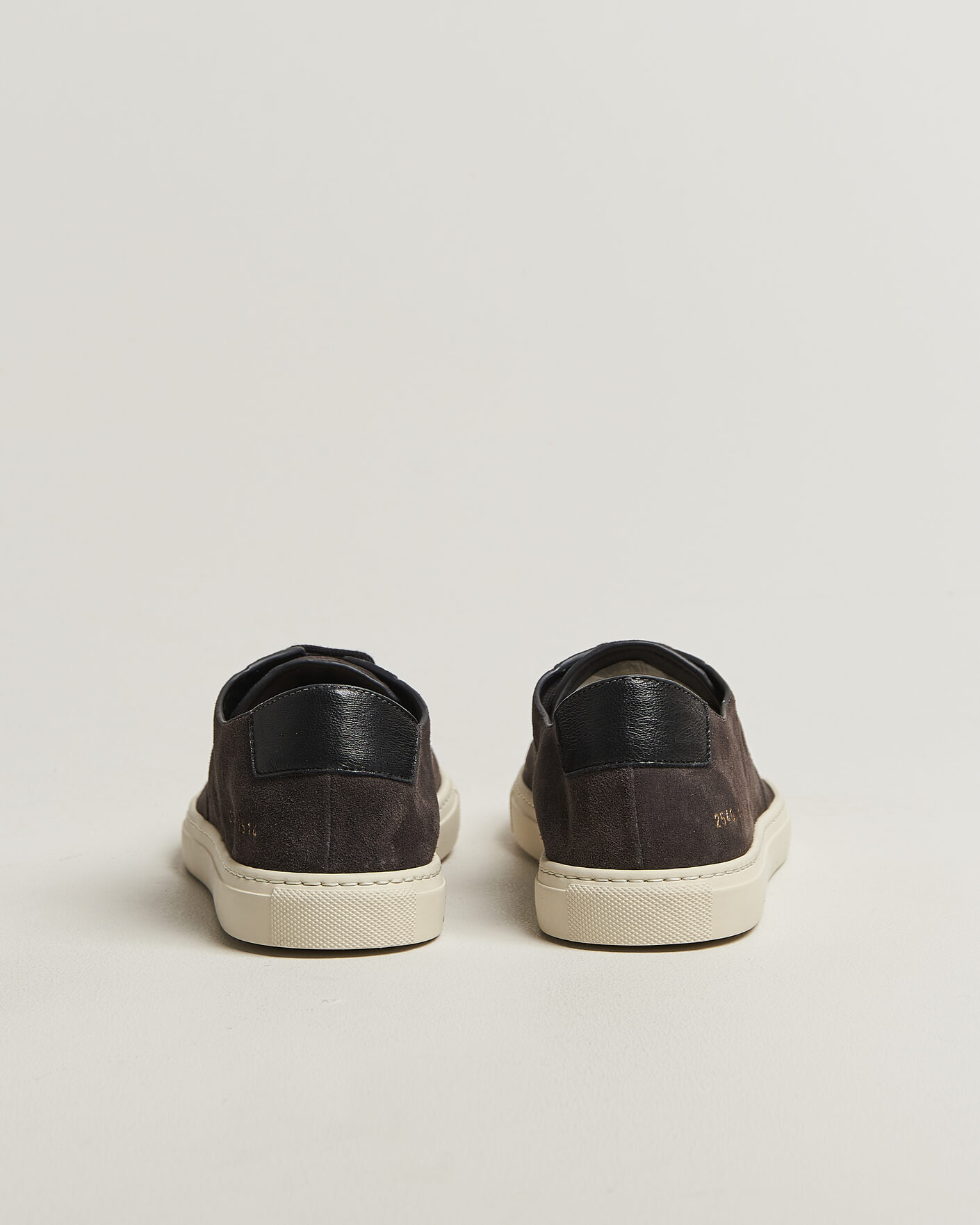 Homme | Baskets | Common Projects | BBall Slim Deconstructed Suede Sneaker Off Black