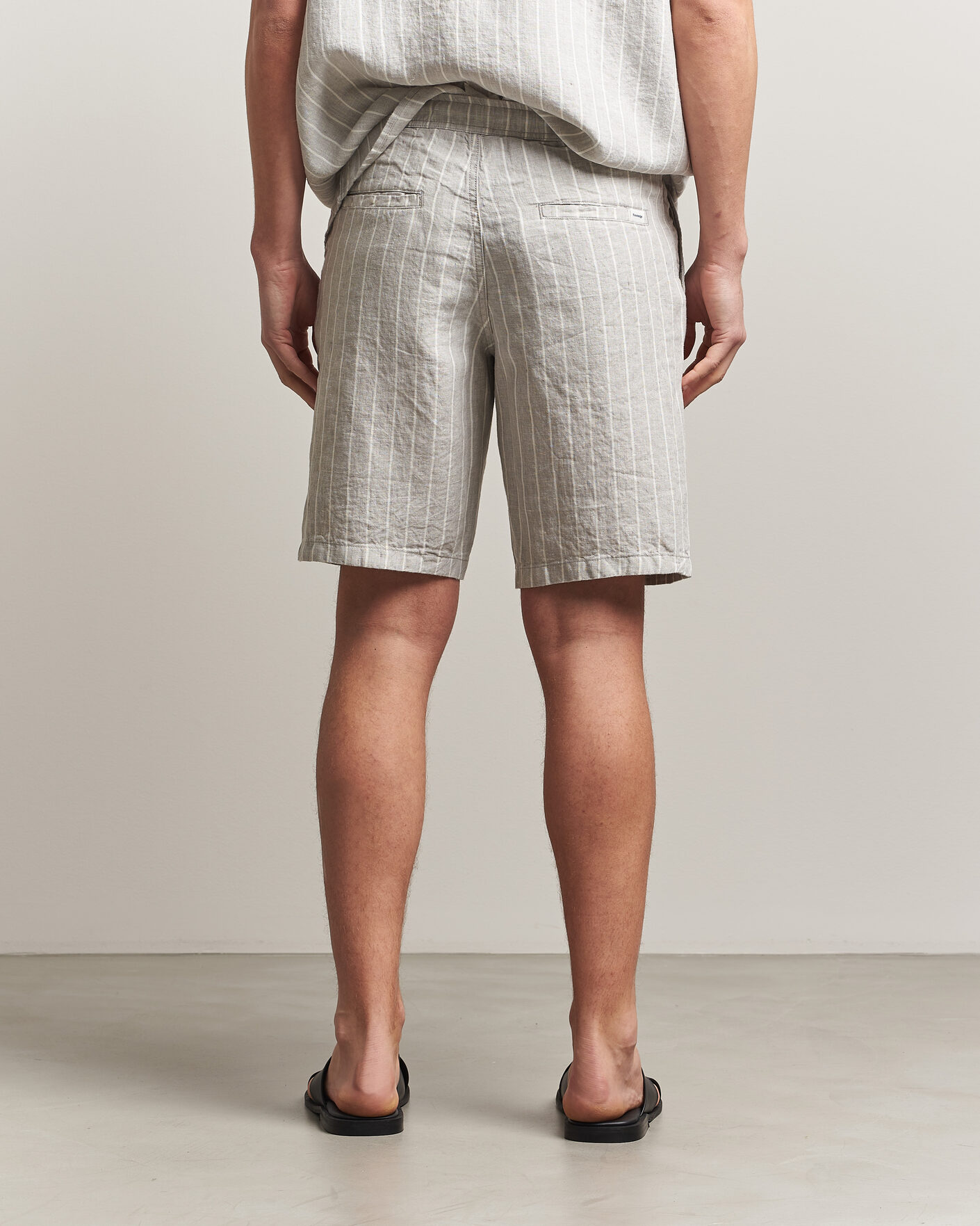 Homme | Shorts | KnowledgeCotton Apparel | Striped Loose Linen Shorts Grey