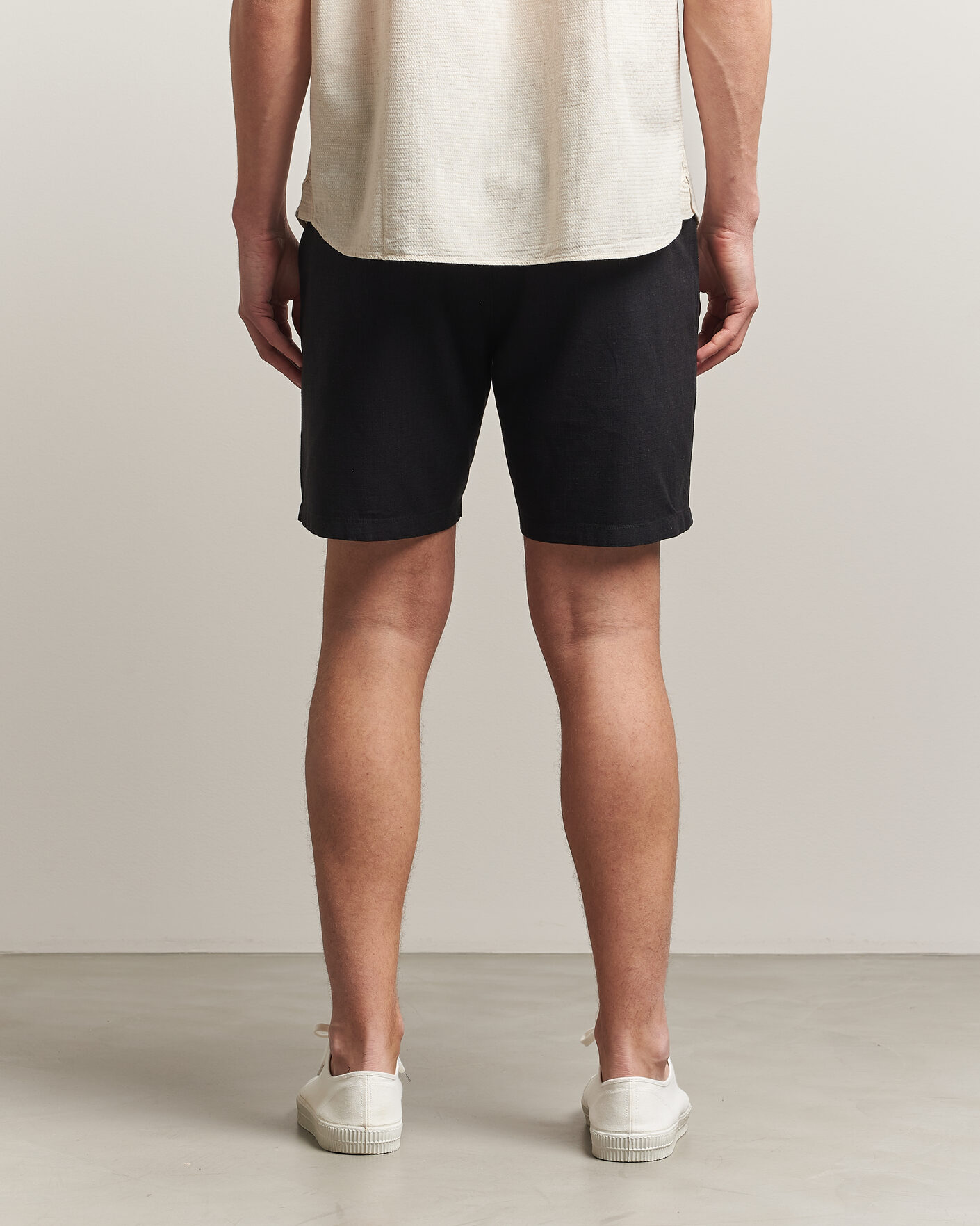 Homme | Shorts | KnowledgeCotton Apparel | Loose Linen/Viscose Shorts Black