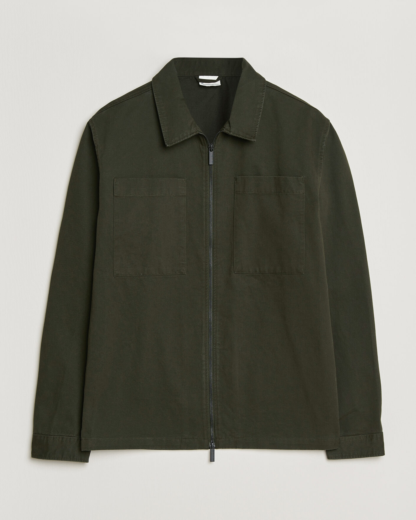 Homme | Chemises | KnowledgeCotton Apparel | Cotton Twill Stretch Zip Overshirt Forest Night