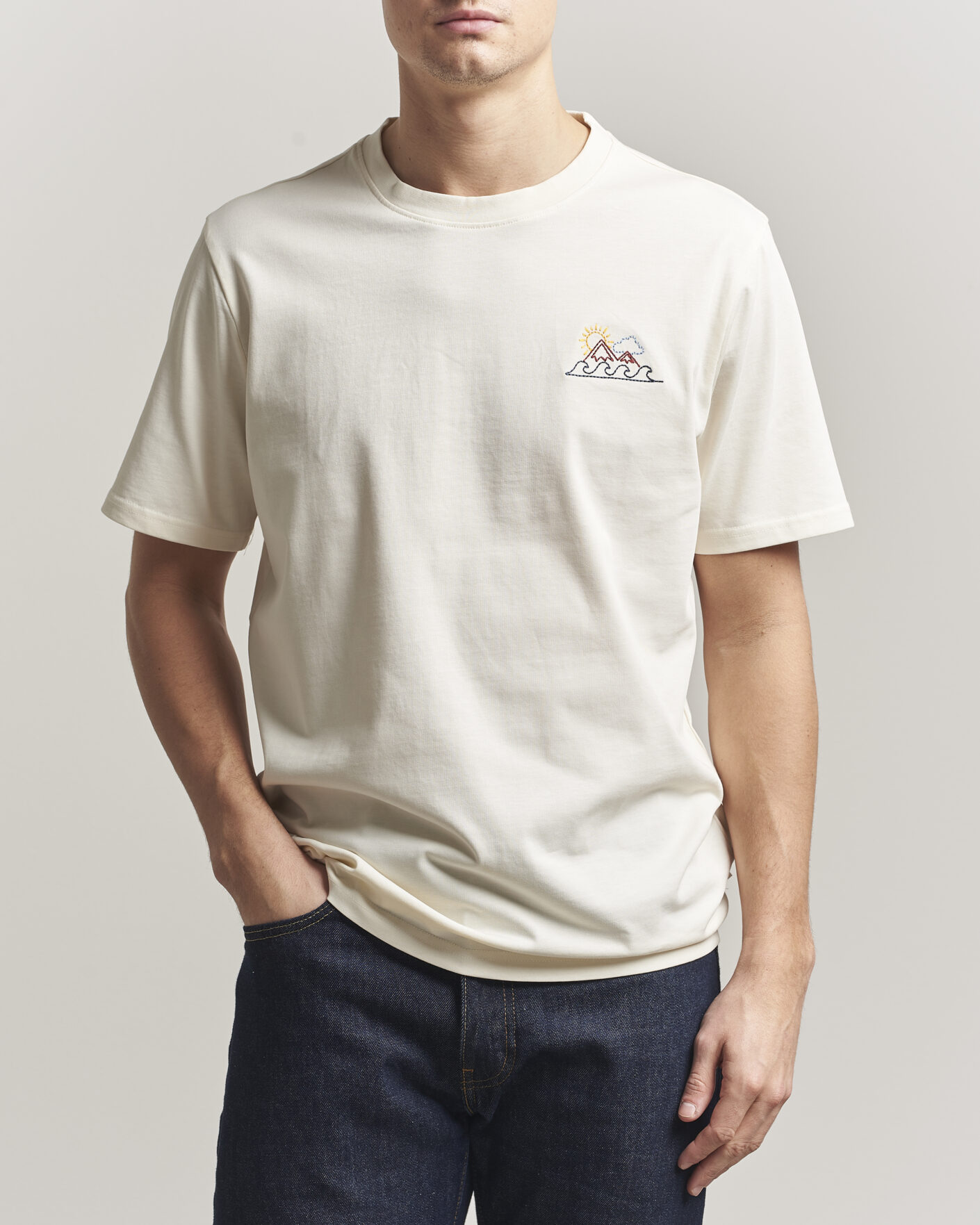 Homme | T-shirts | KnowledgeCotton Apparel | Chest Print T-Shirt Egret