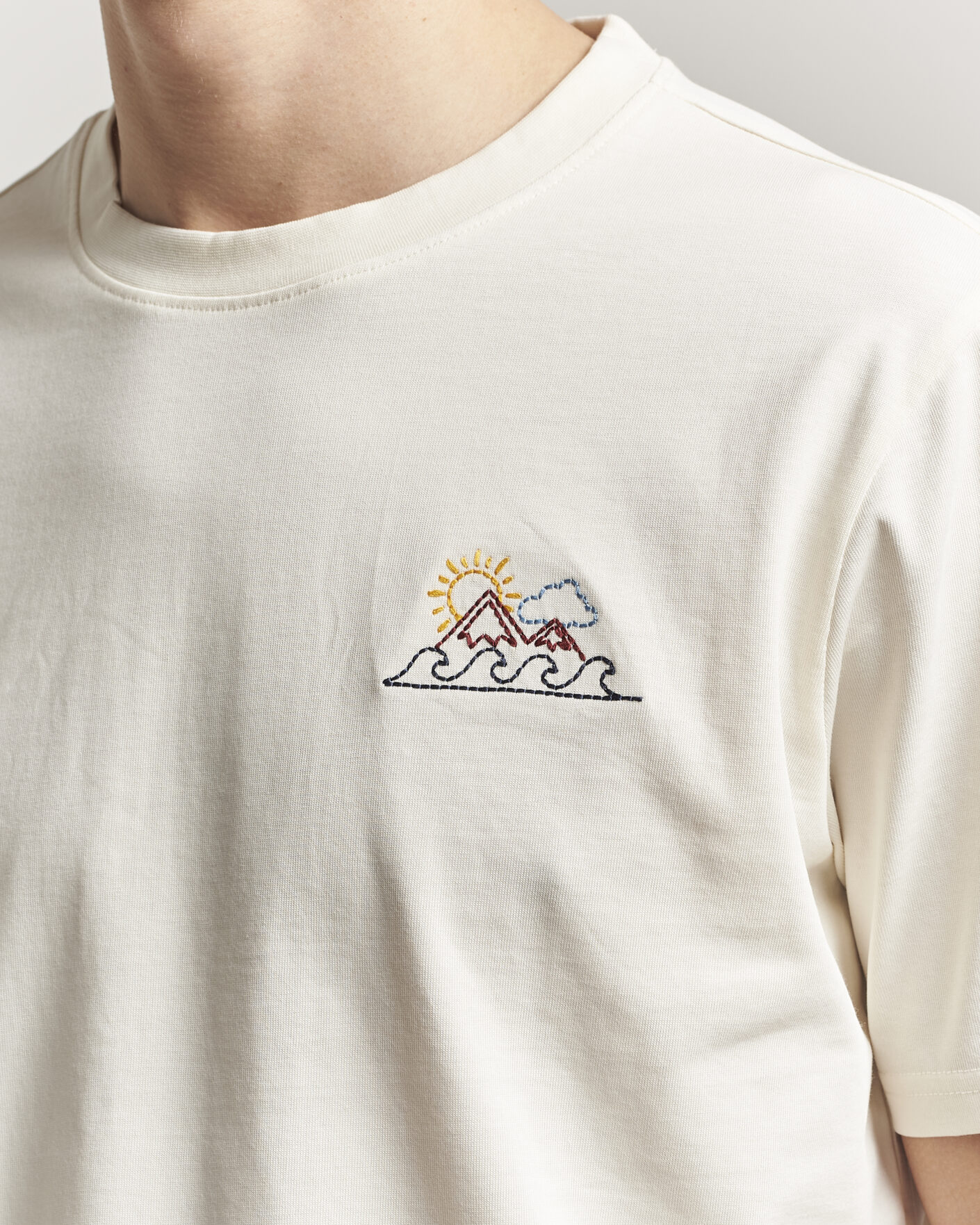 Homme | T-shirts | KnowledgeCotton Apparel | Chest Print T-Shirt Egret