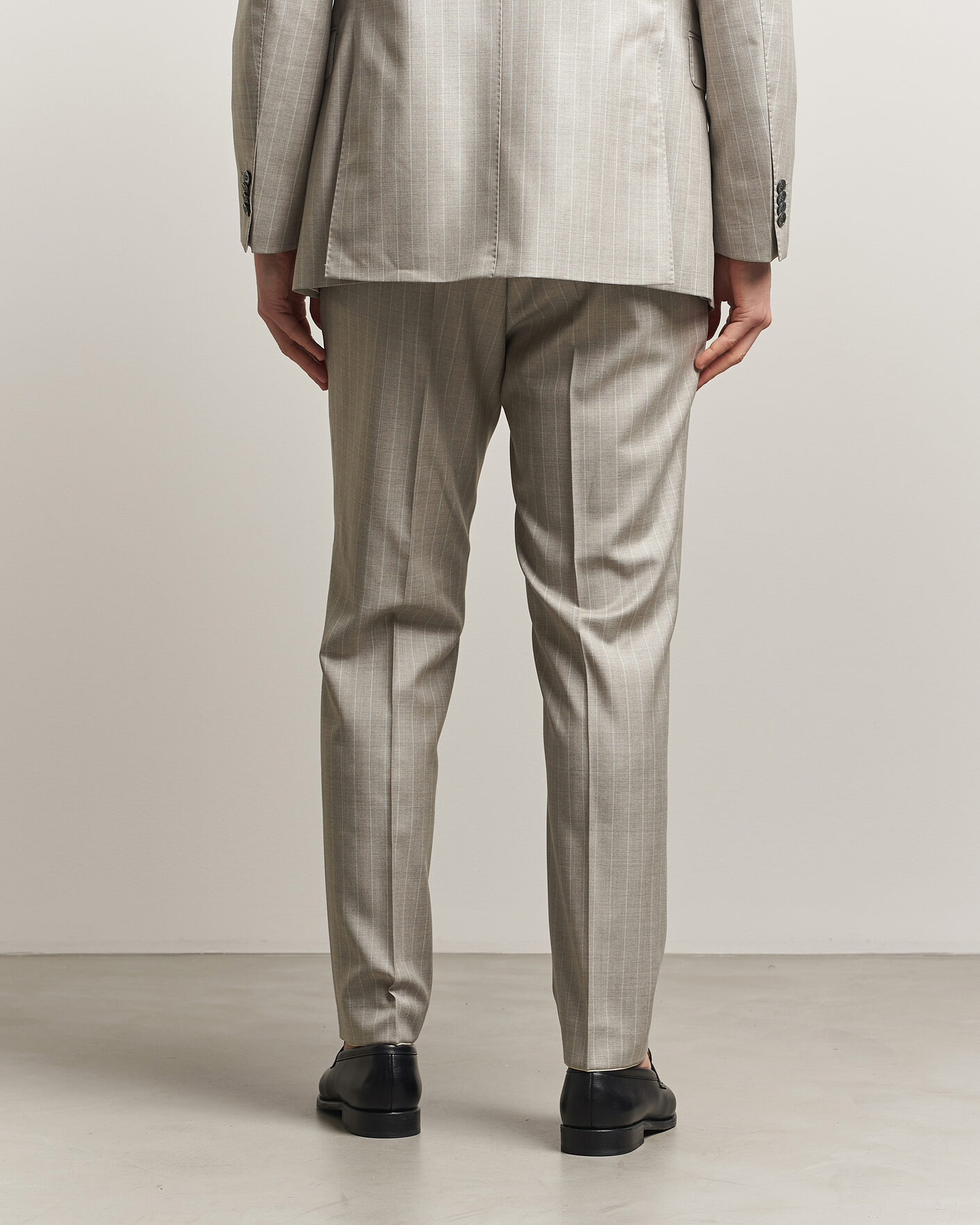 Homme | Pantalons | Oscar Jacobson | Delon Striped Wool Trousers Beige