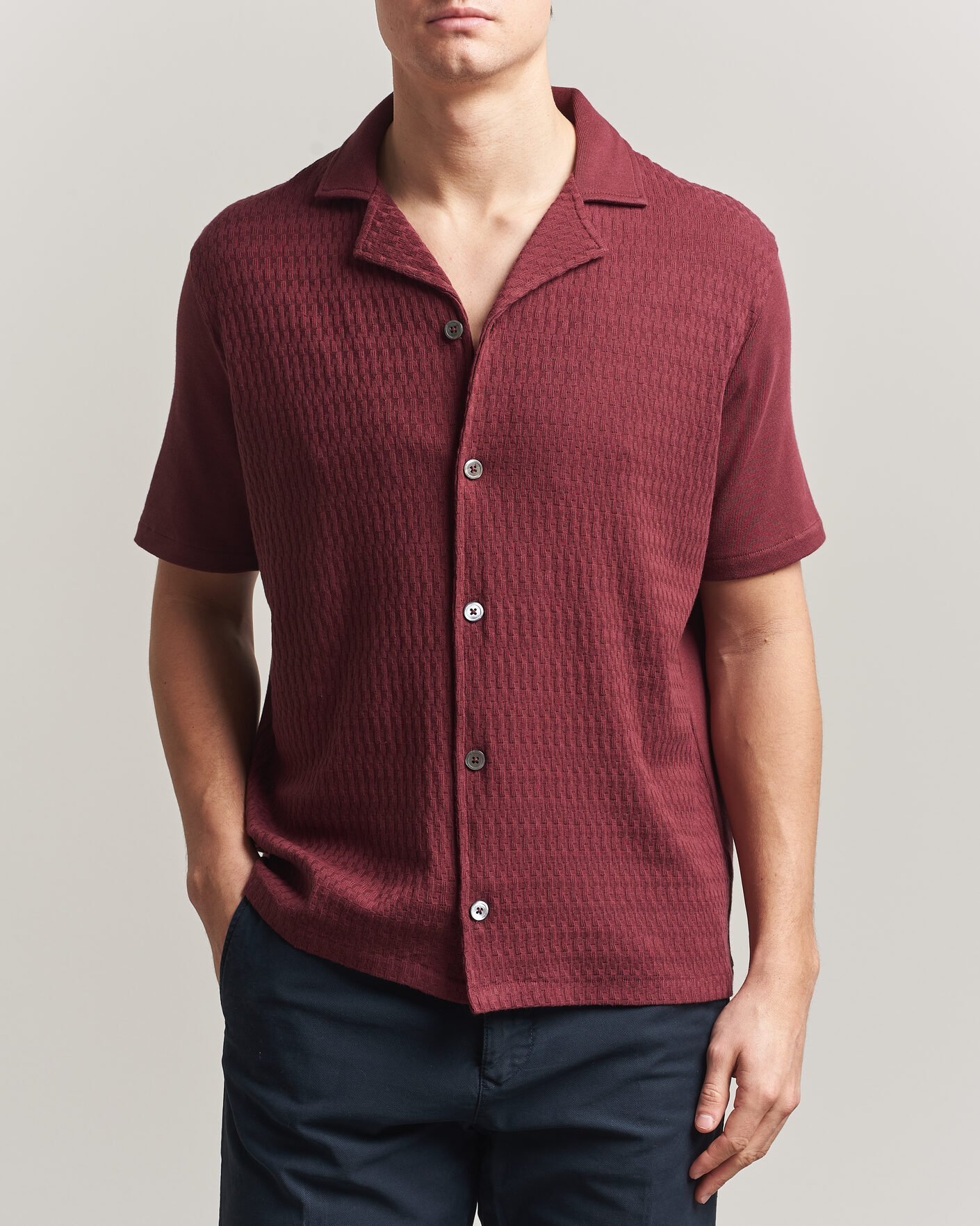 Homme | Chemises | Oscar Jacobson | Kirk Knitted Short Sleeve Shirt Wine Red