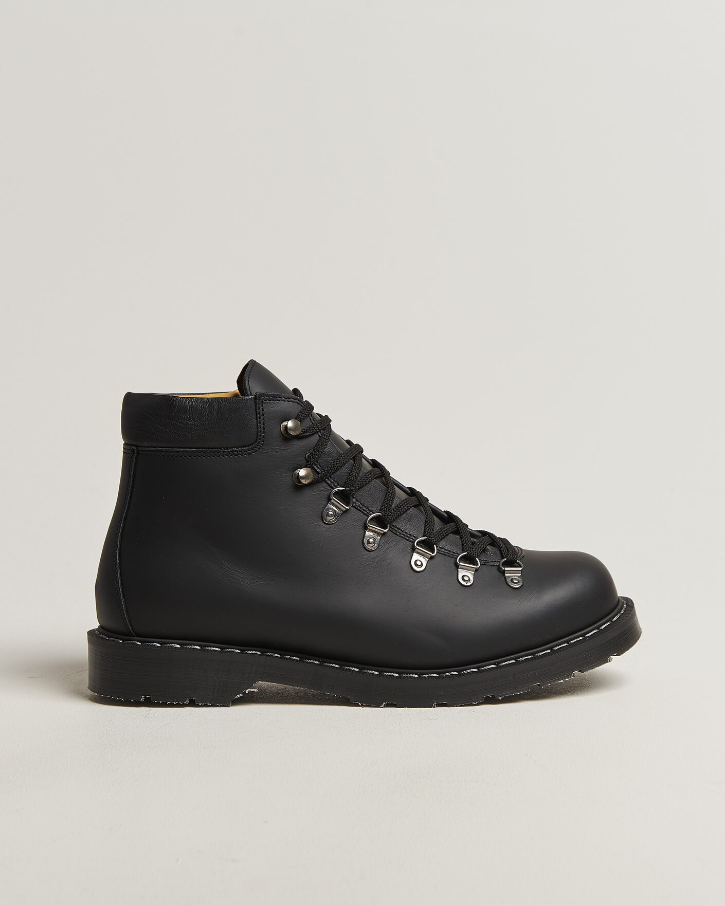 Homme | Bottes | Solovair | Urban Hiker Boot Black Waxy