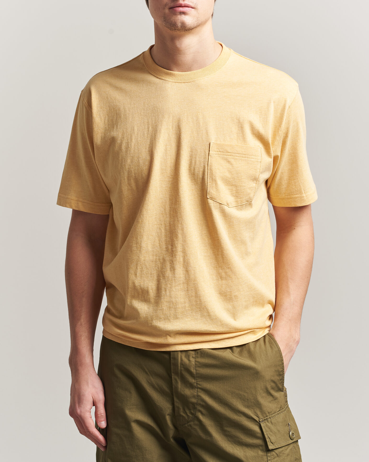 Homme | T-shirts | BEAMS PLUS | Pocket Tee Yellow