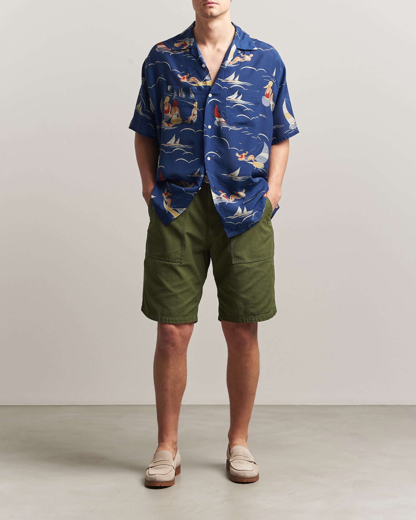 Homme | Shorts | BEAMS PLUS | MIL Utility Sateen Shorts Olive