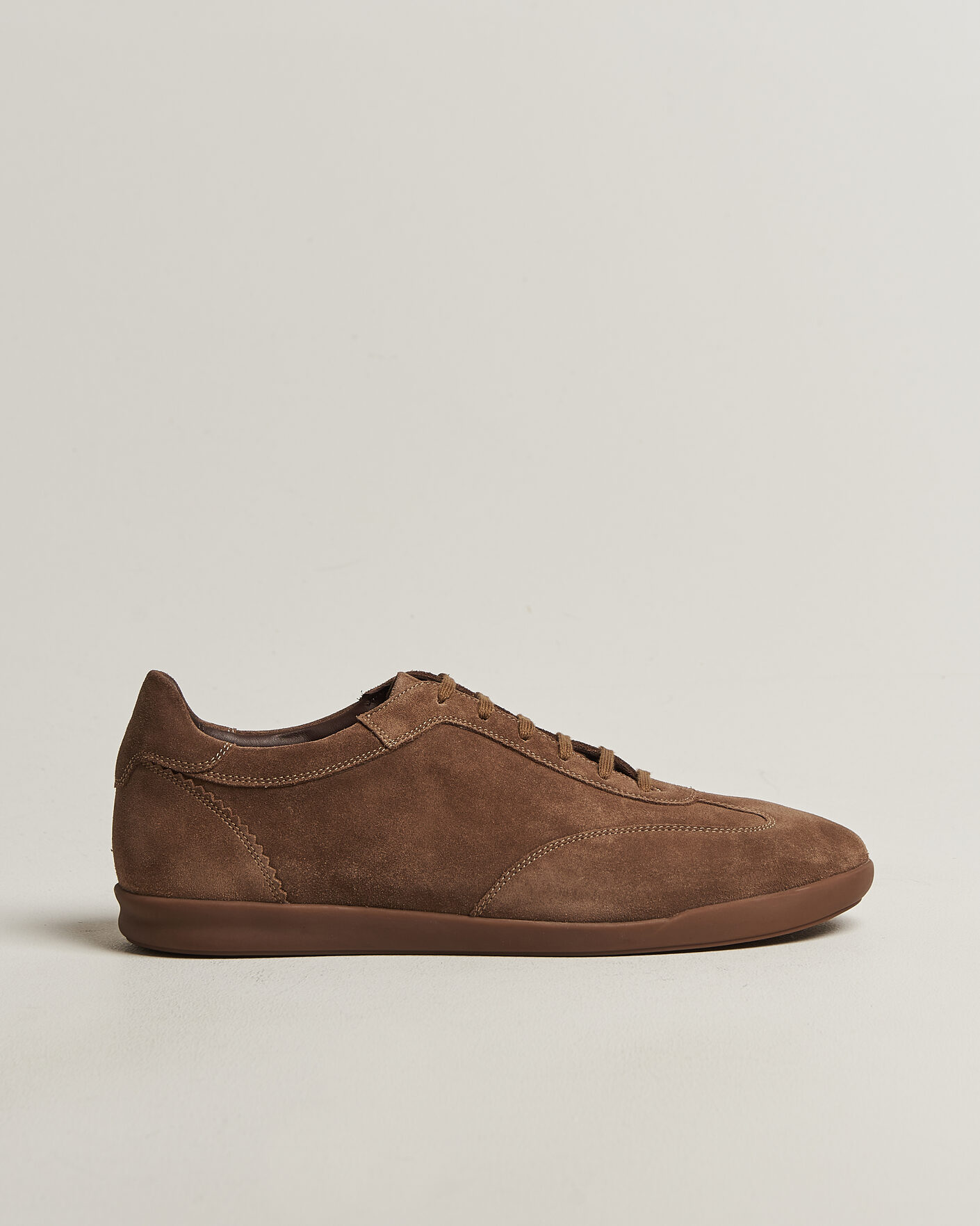 Homme | Baskets | Loake 1880 | Mayfair Suede Dress Sneaker Flint