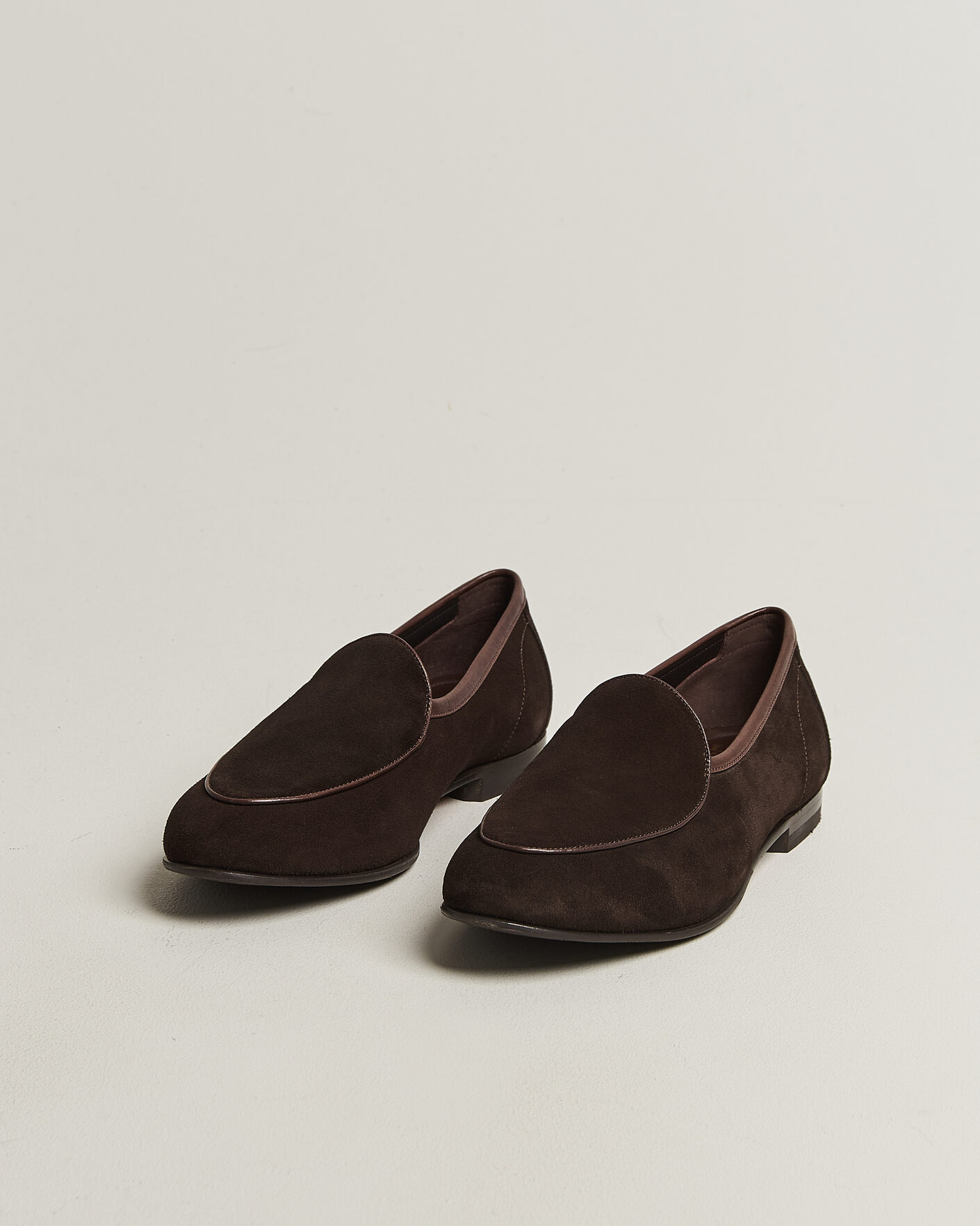Homme | Loafers | Loake 1880 | Belgrave Suede Belgian Loafer Dark Brown