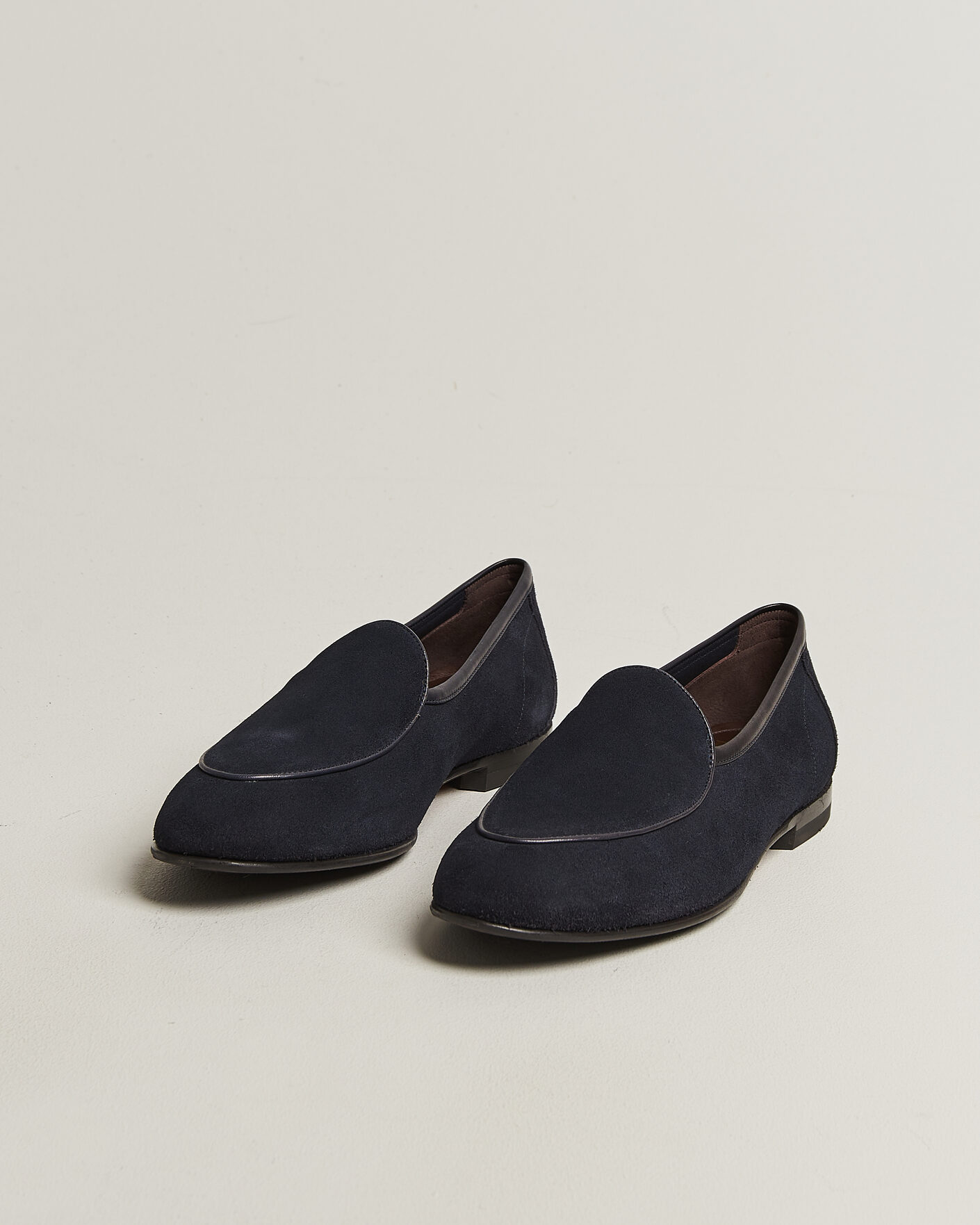 Homme | Loafers | Loake 1880 | Belgrave Suede Belgian Loafer Navy