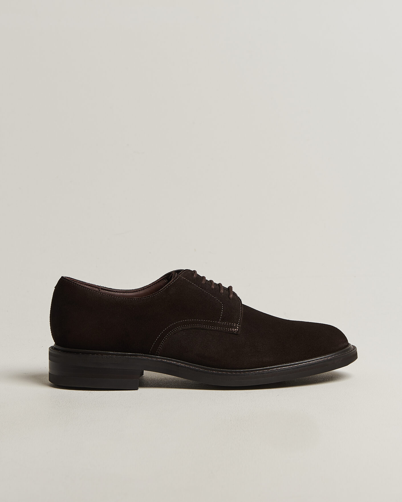Homme | Derbies | Loake Shoemakers | Barbican Suede Derby Dark Brown