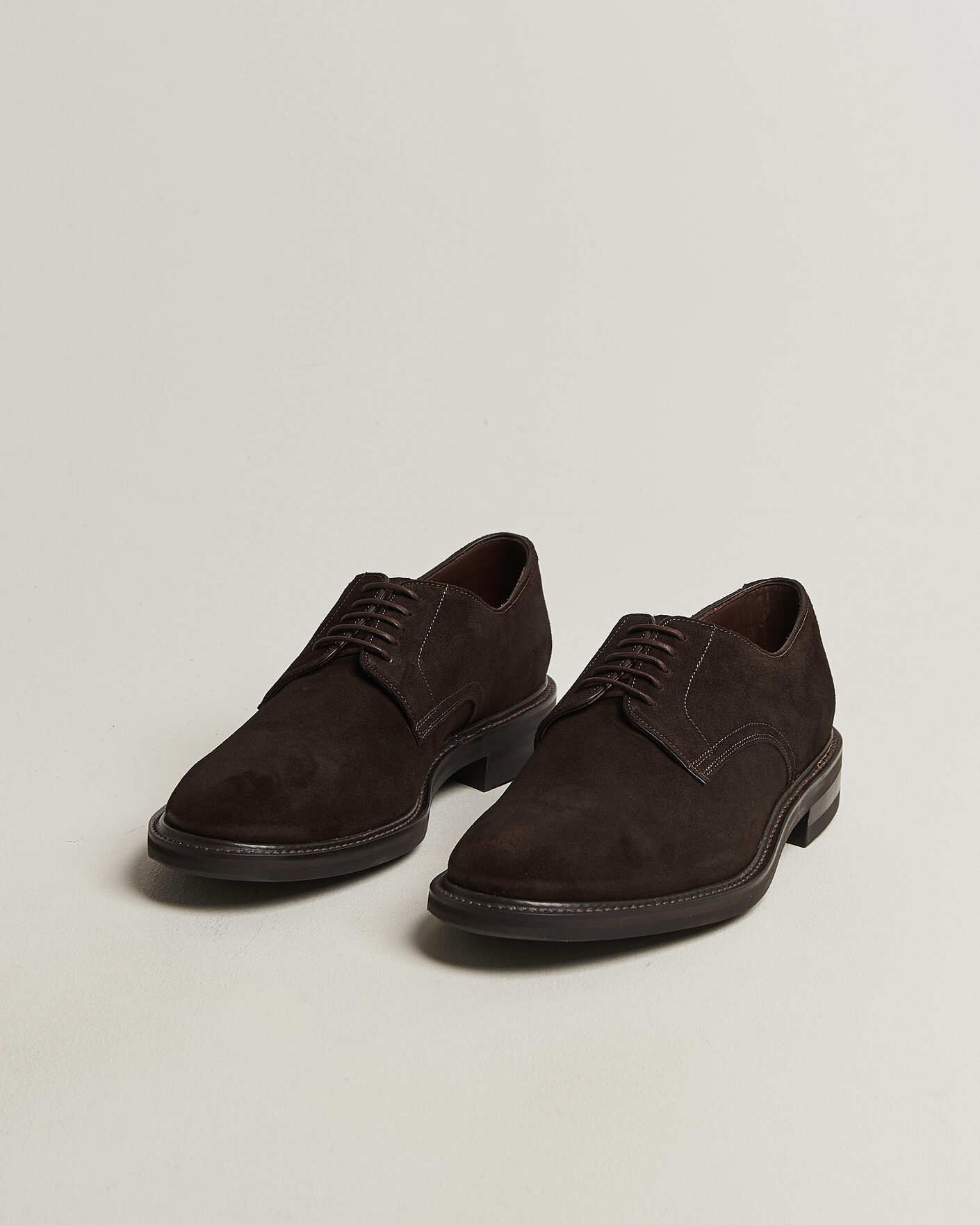 Homme | Derbies | Loake Shoemakers | Barbican Suede Derby Dark Brown