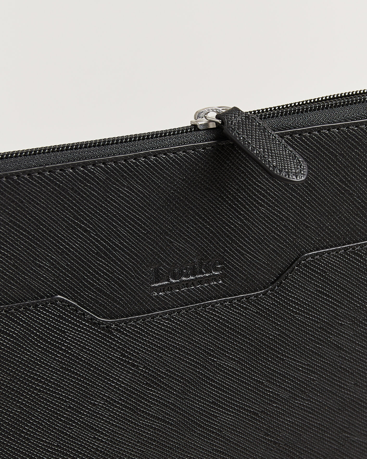 Homme | Sacs | Loake Shoemakers | Gresham Grain Leather Laptop Cover Black