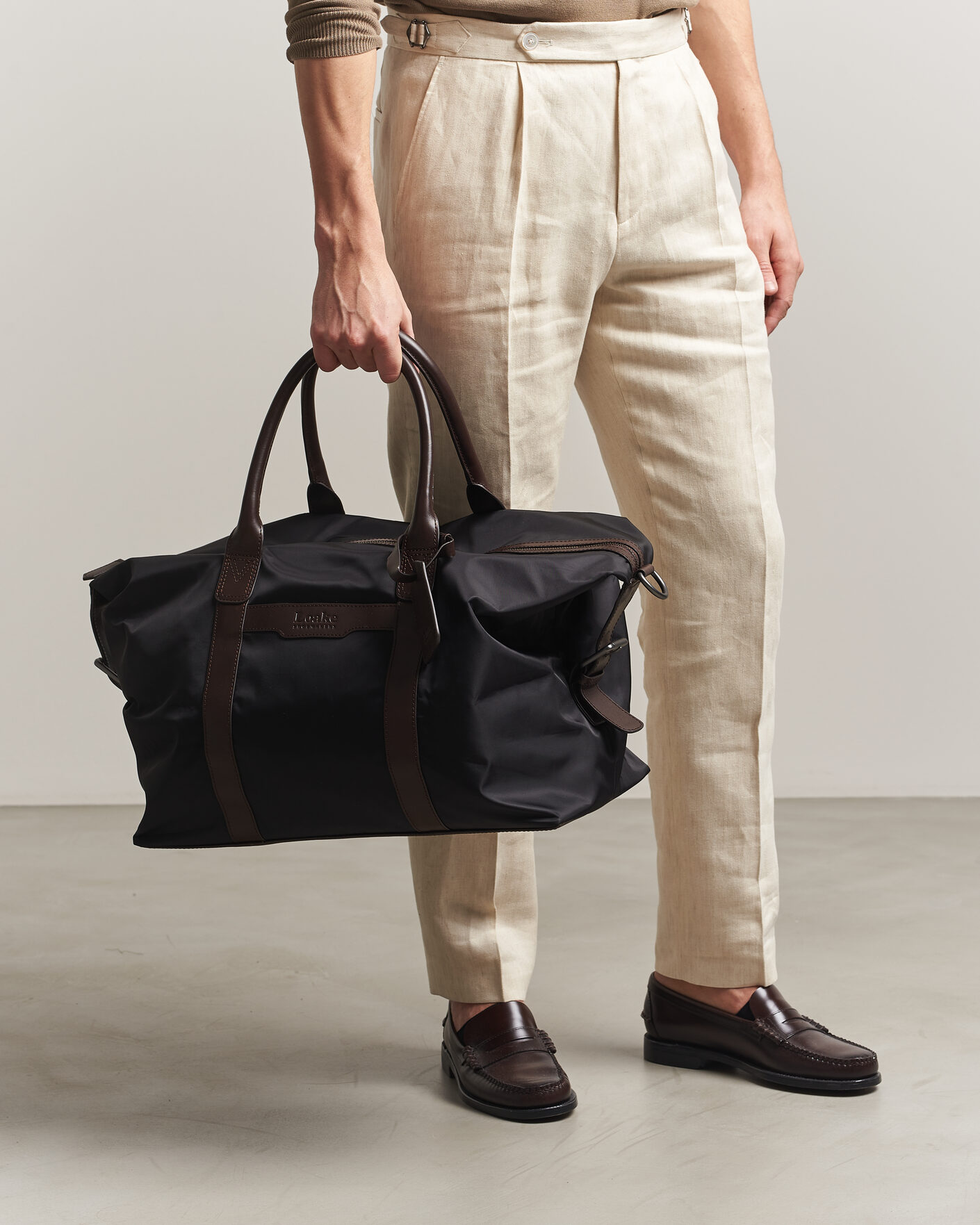 Homme | Sacs | Loake Shoemakers | Gower Nylon/Leather Holdall Black