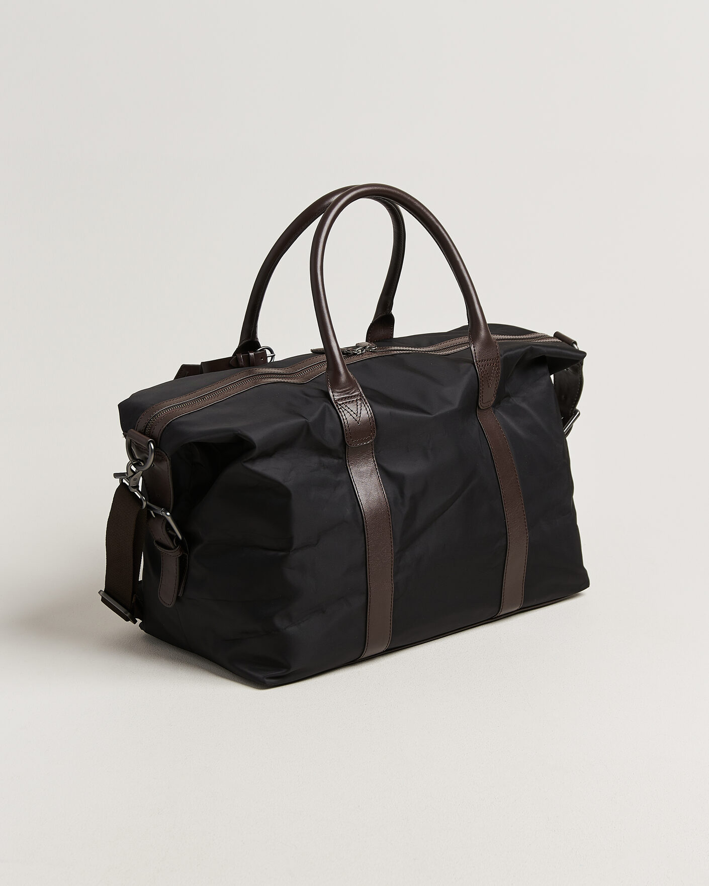 Homme | Sacs | Loake Shoemakers | Gower Nylon/Leather Holdall Black