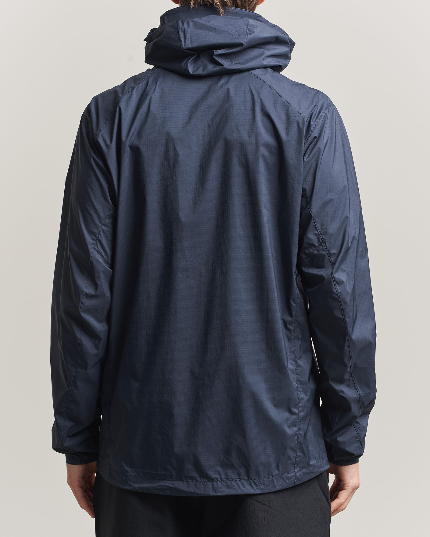 Homme | Manteaux Et Vestes | Arc'teryx | Squamish Lightweight Hooded Jacket Black Sapphire