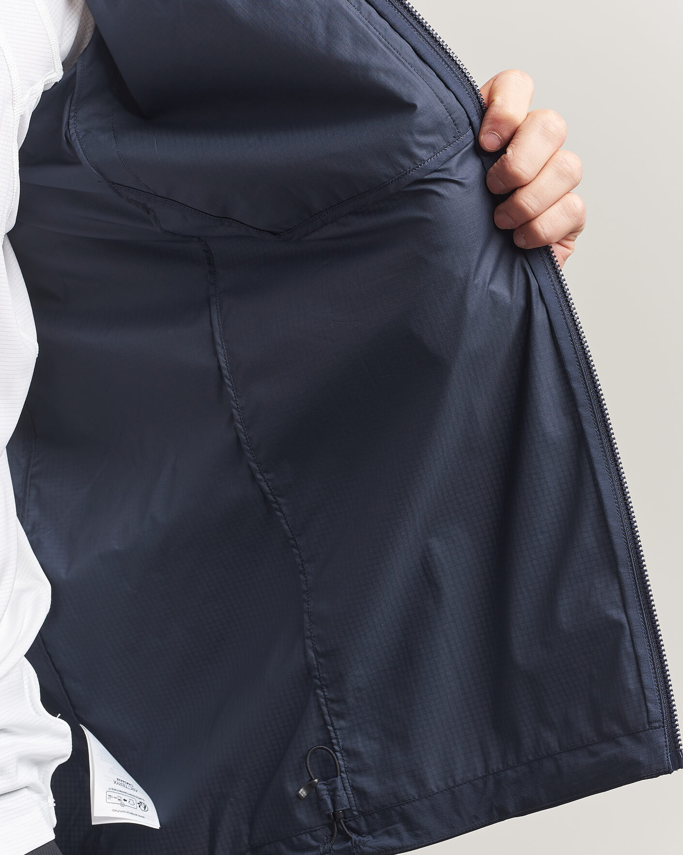 Homme | Manteaux Et Vestes | Arc'teryx | Squamish Lightweight Hooded Jacket Black Sapphire