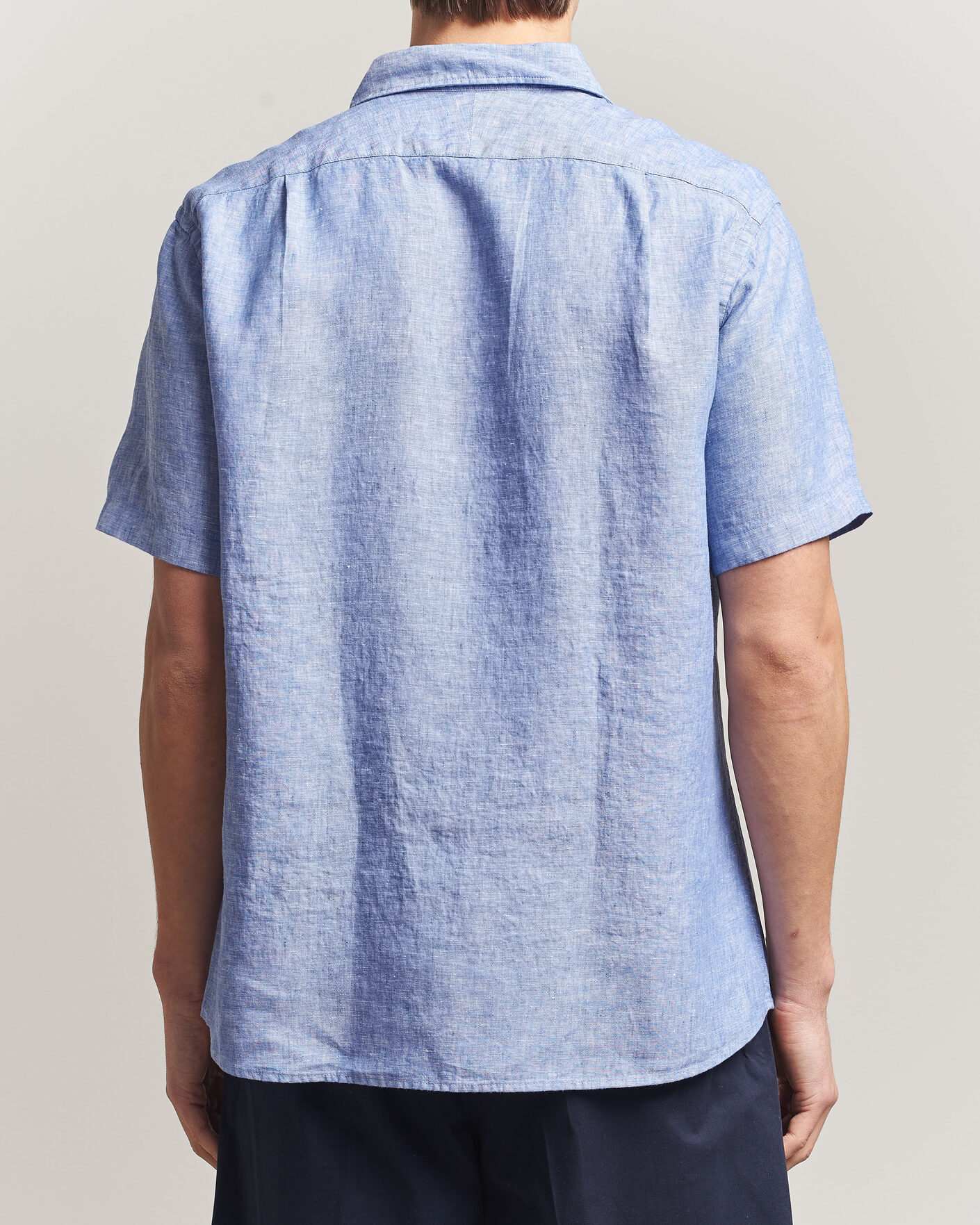 Homme | Chemises | Charles Tyrwhitt | Pure Linen Short Sleeve Slim Fit Shirt Cornflower Blue