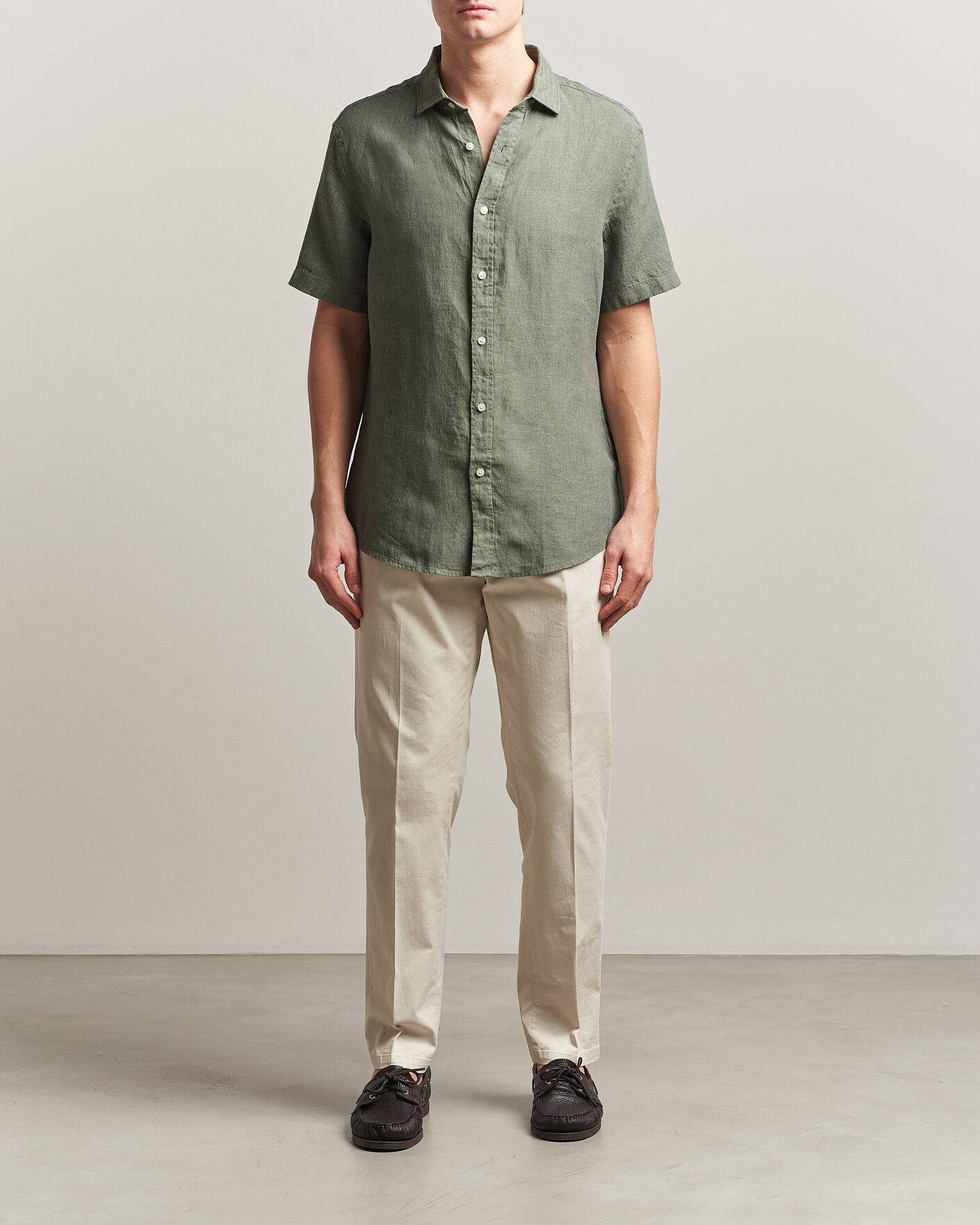 Homme | Chemises | Charles Tyrwhitt | Pure Linen Short Sleeve Slim Fit Shirt Olive