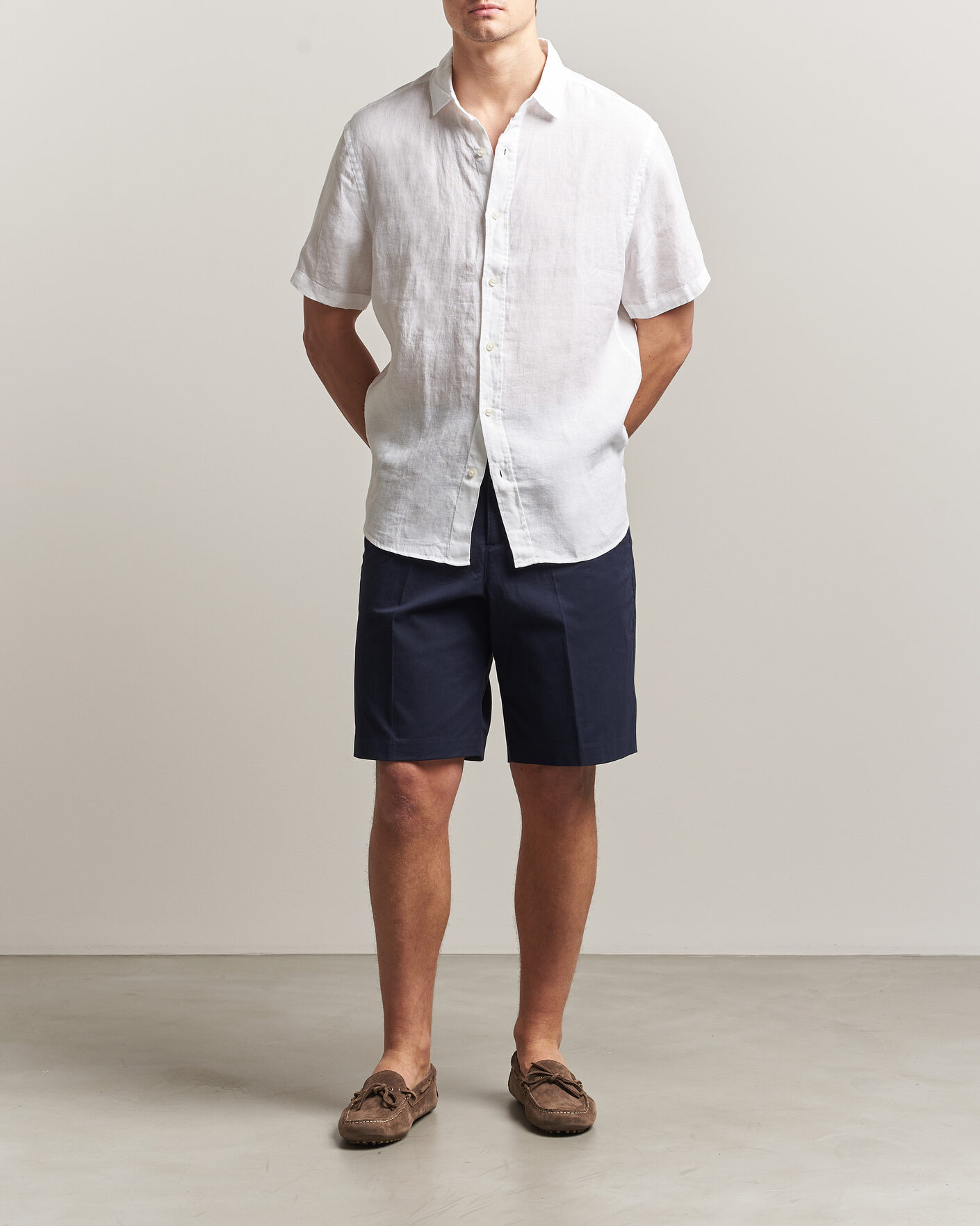 Homme | Chemises | Charles Tyrwhitt | Pure Linen Short Sleeve Slim Fit Shirt White