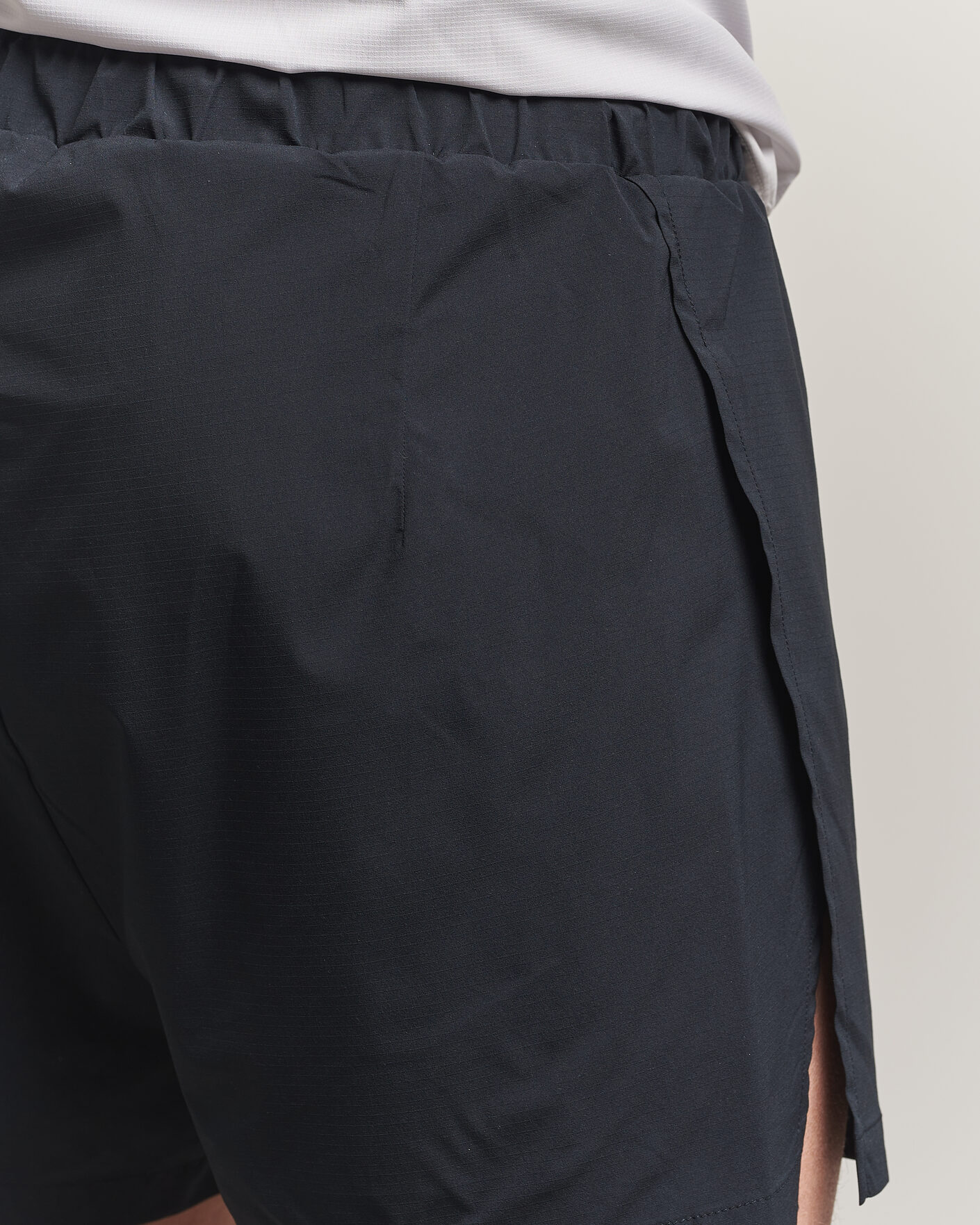 Homme | Shorts | Houdini | Pace Split Shorts True Black