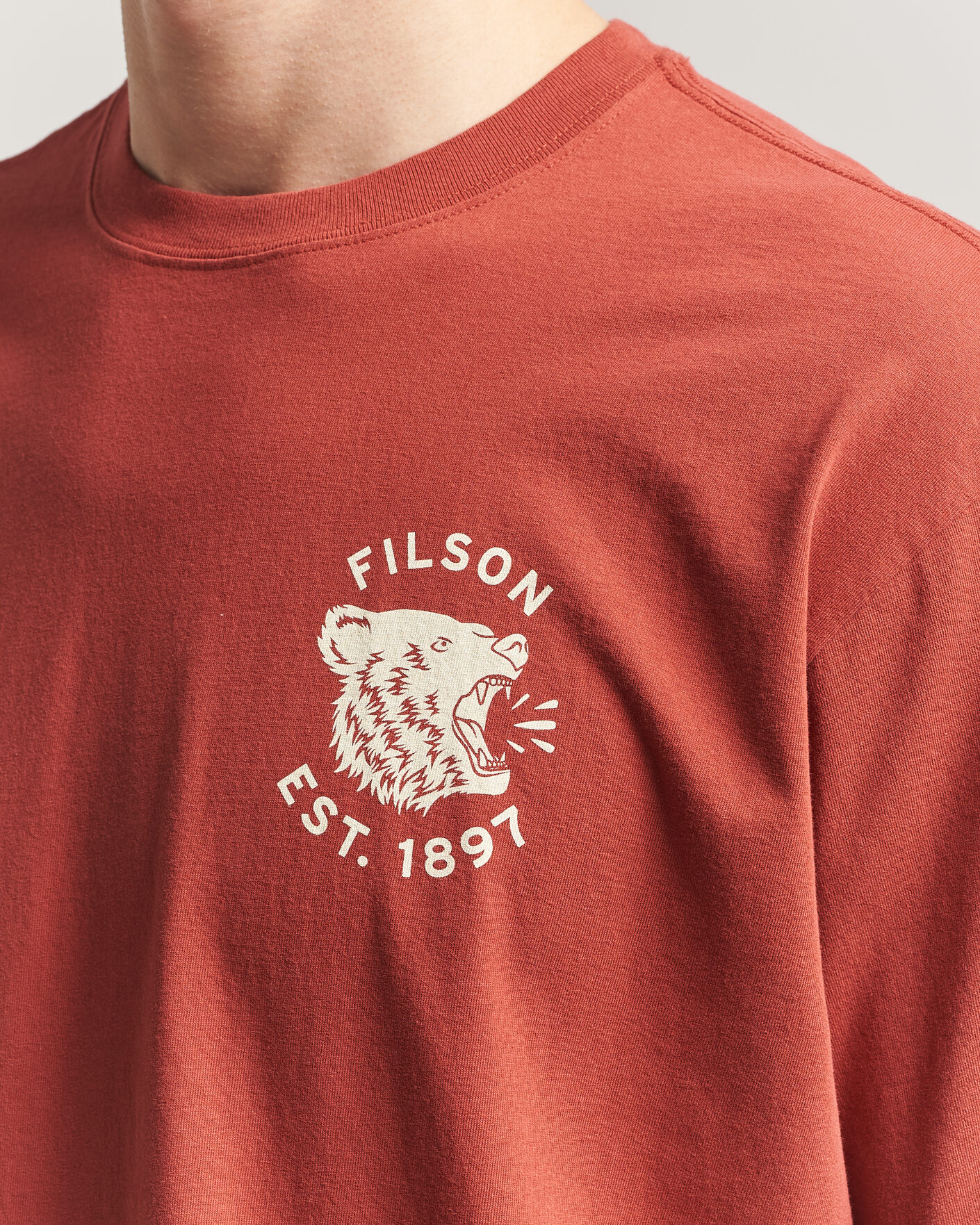 Homme | T-shirts | Filson | Bear Graphic T-Shirt Chili Oil