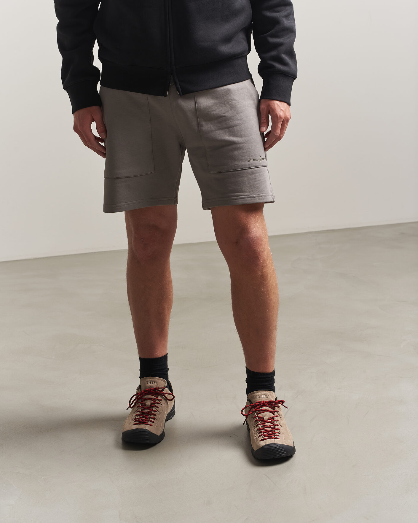 Homme | Chaussures de trail | KEEN | Jasper Suede Sneaker Silver Mink