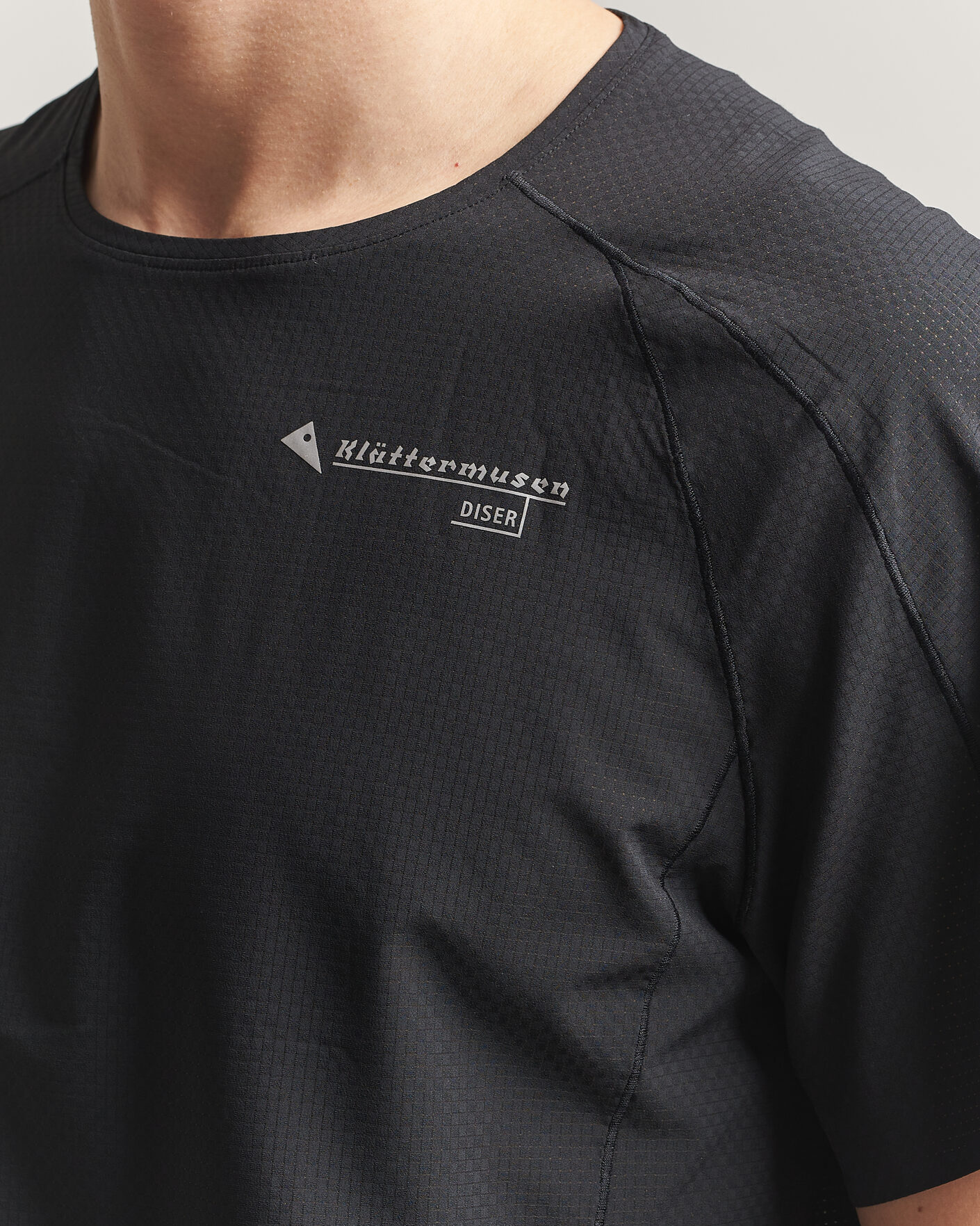 Homme | T-shirts | Klättermusen | Diser Lightweight T-Shirt Black