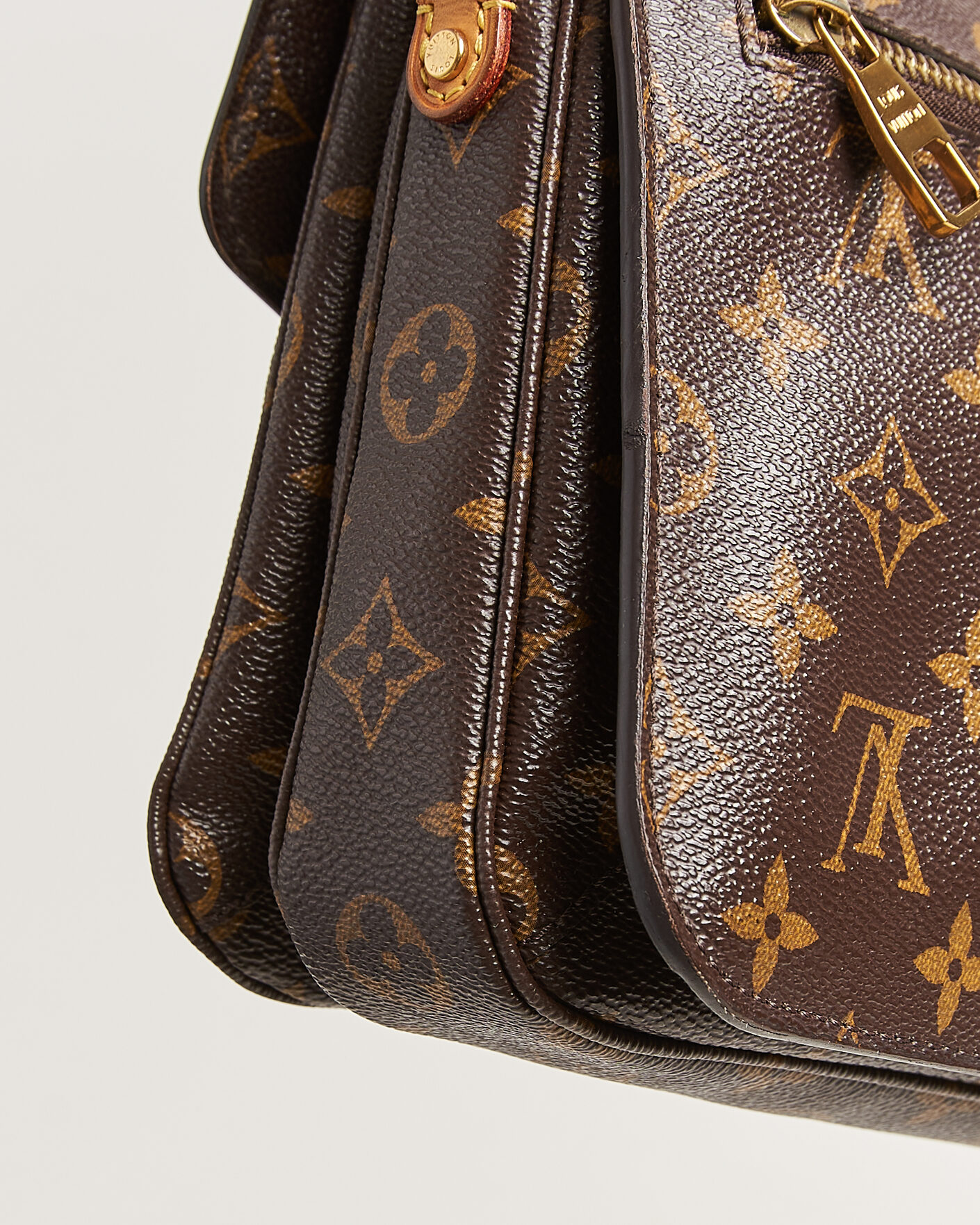 Homme | Pre-Owned & Vintage Bags | Louis Vuitton Pre-Owned | Pochette Métis Monogram