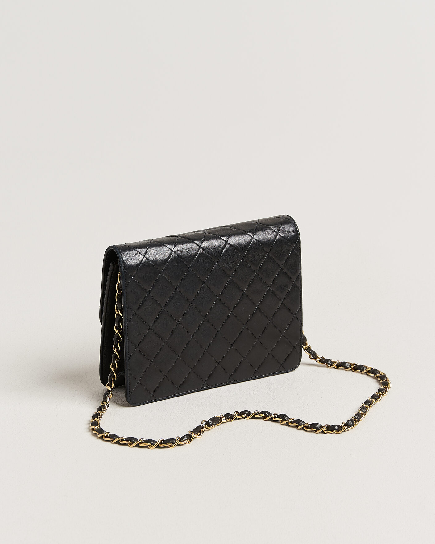 Homme | Pre-Owned & Vintage Bags | Chanel Pre-Owned | Single Flap Bag Black