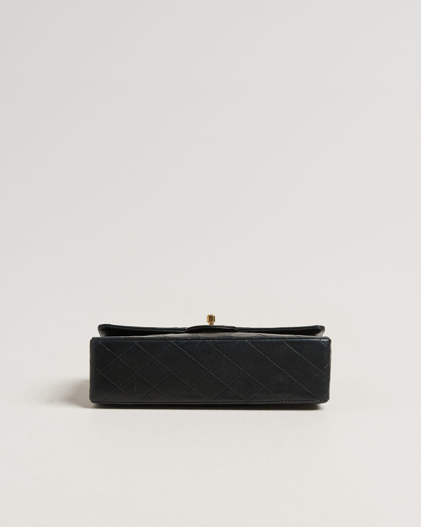 Homme | Pre-Owned & Vintage Bags | Chanel Pre-Owned | Classic Medium Double Flap Bag Lambskin Black