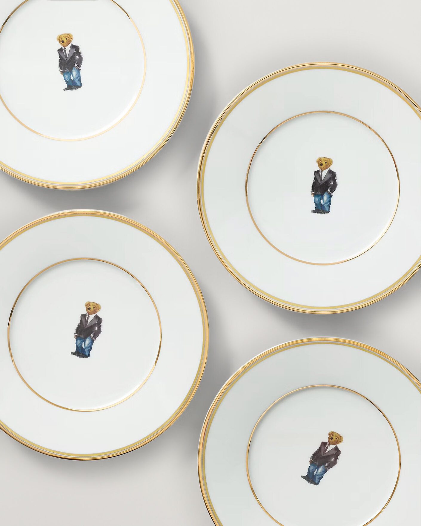 Homme | Pour La Maison | Ralph Lauren Home | Wilshire Tuxedo Bear Plate Set White/Gold