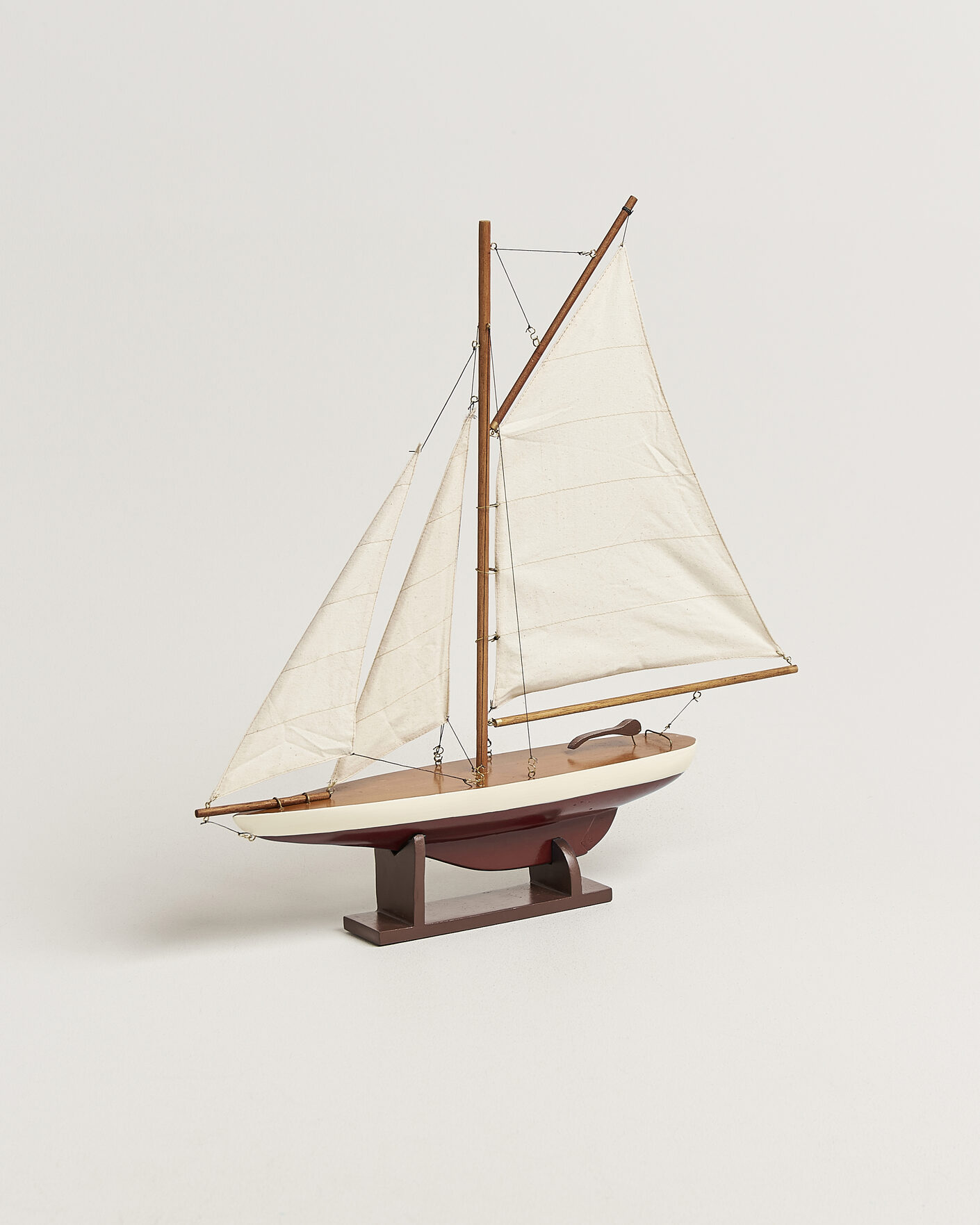 Homme | Pour La Maison | Authentic Models | Mini Pond Yachts