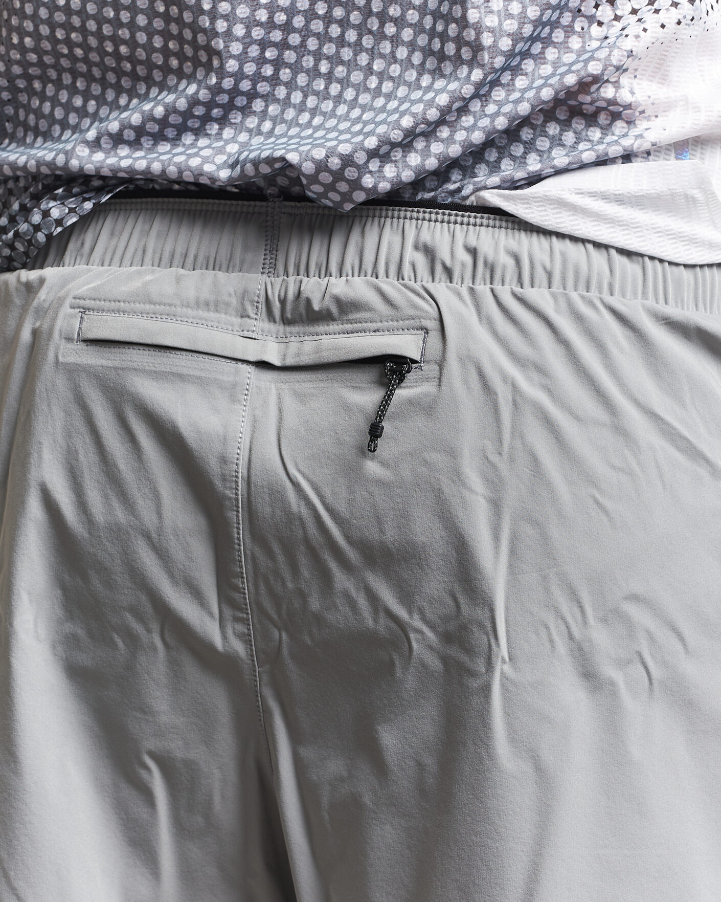 Homme | Shorts | SOAR Running | Run Short Silver Grey