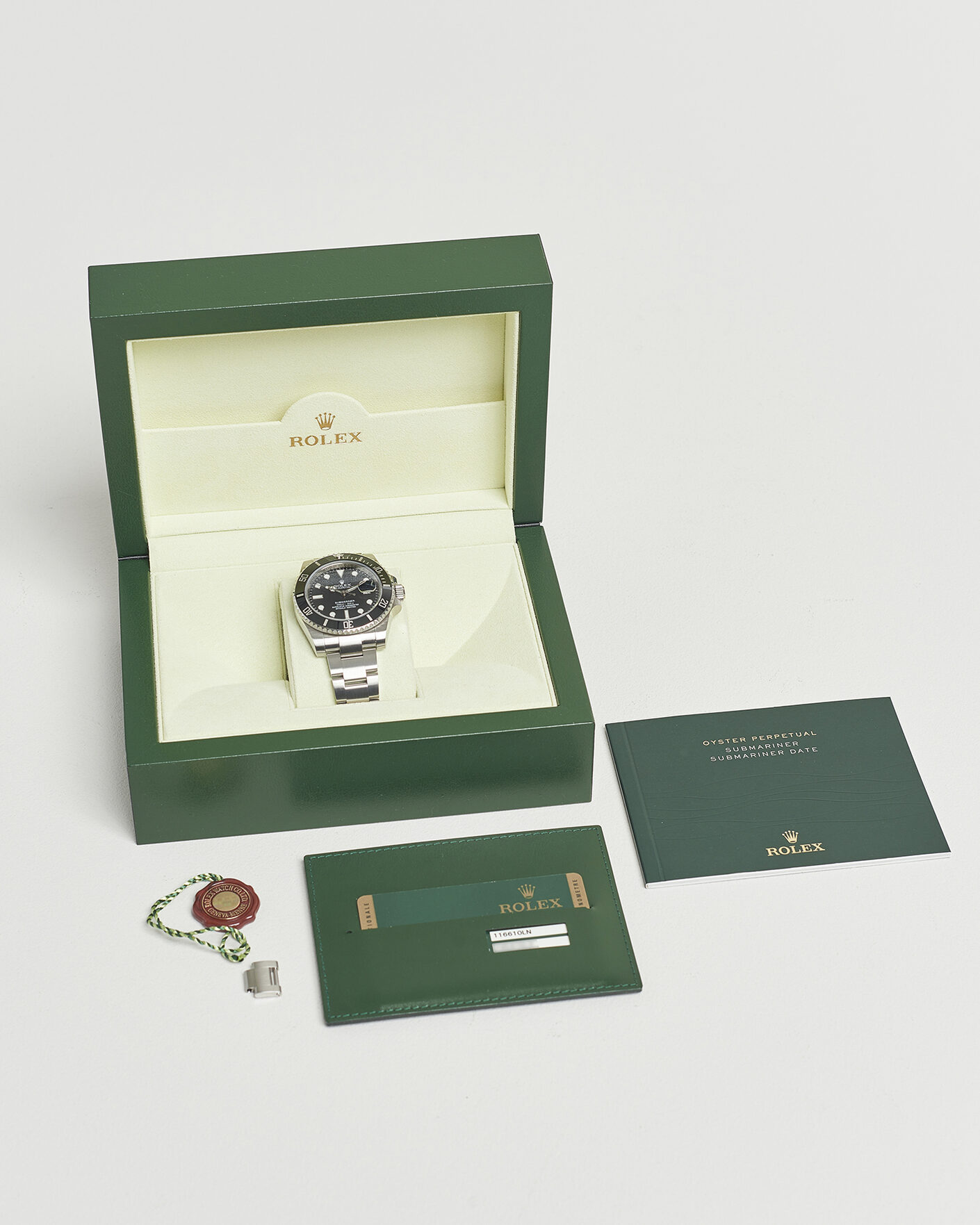 Homme | Rolex Pre-Owned Submariner Date | Rolex Pre-Owned | Submariner Date