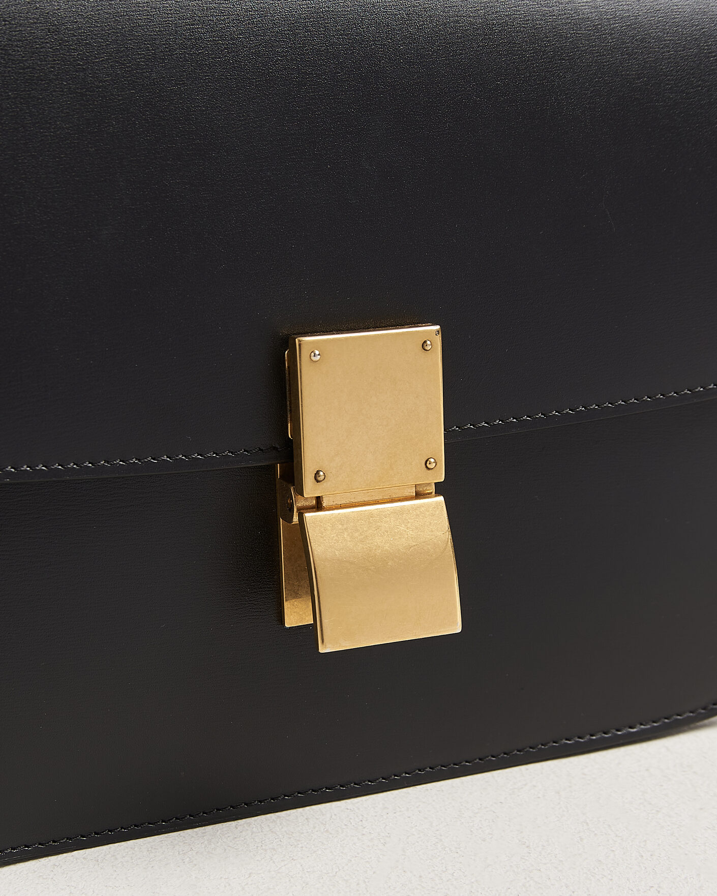 Homme | Pre-Owned & Vintage Bags | Celine Pre-Owned | Box Bag Medium Black