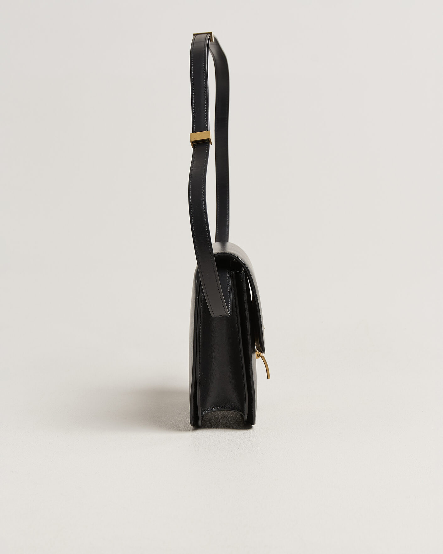 Homme | Pre-Owned & Vintage Bags | Celine Pre-Owned | Box Bag Medium Black